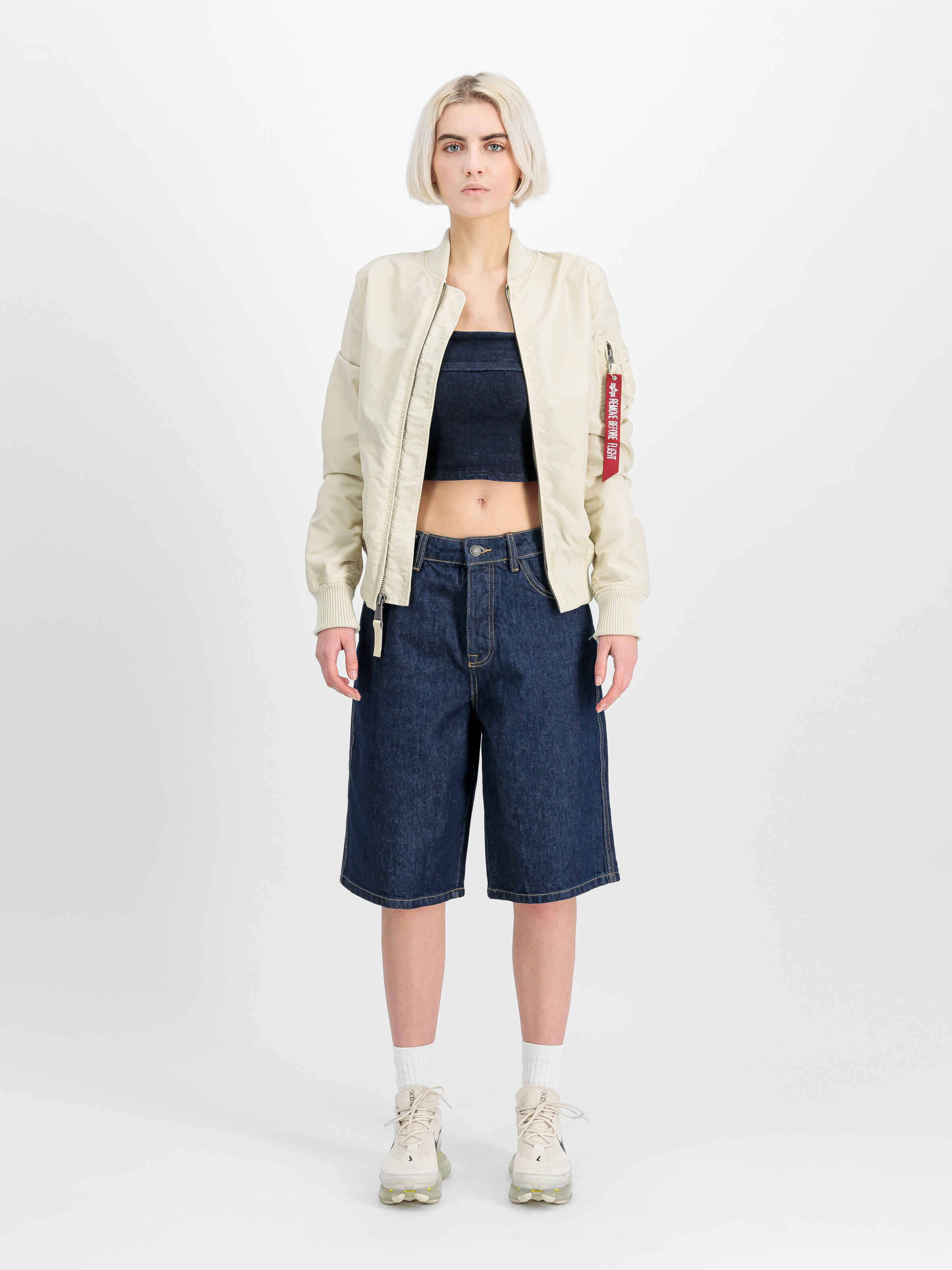 MA-1 TT Light Bomber Jacket Women vintage white 141041_300_2_model_00001_145193