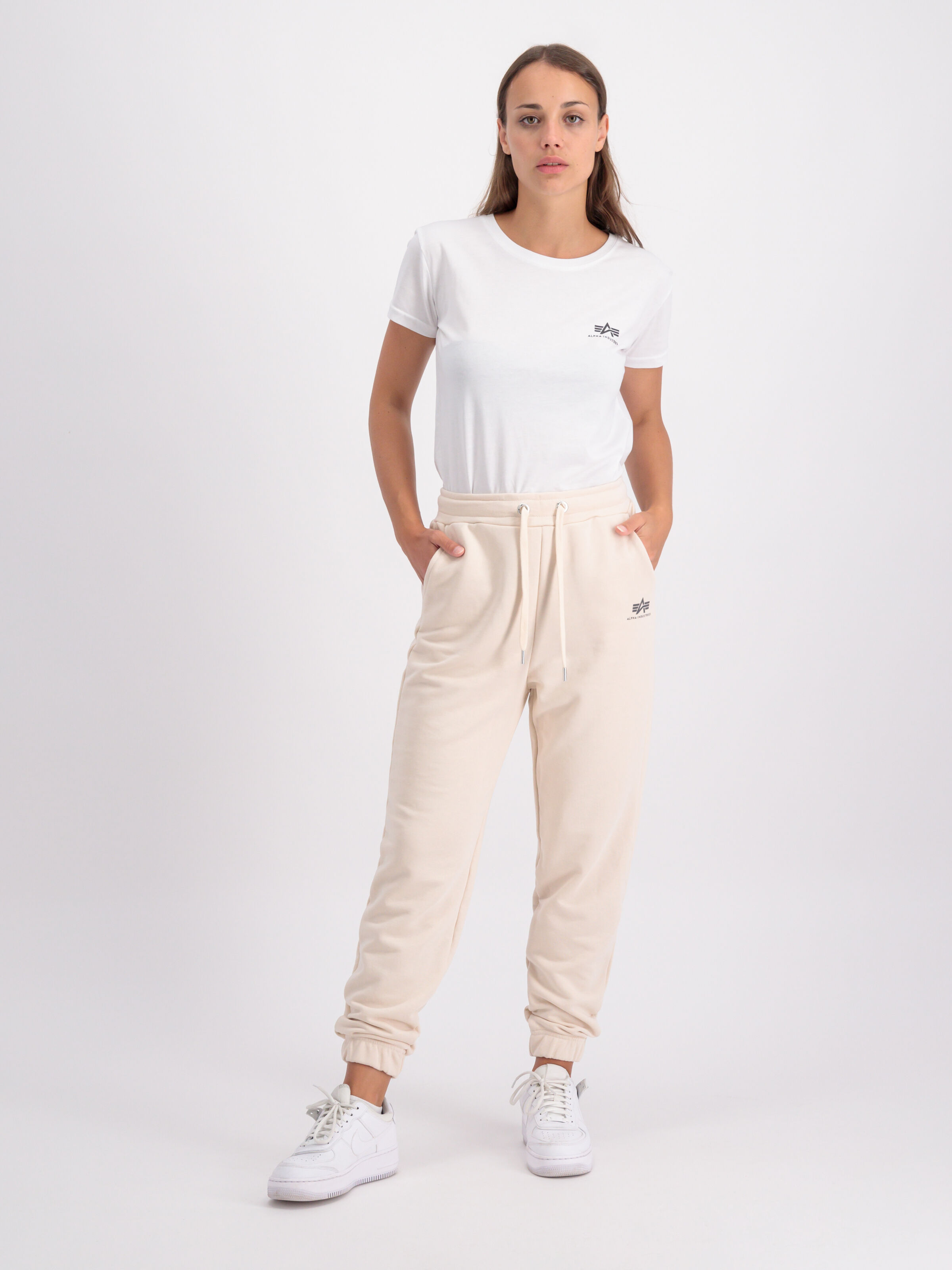 116051_578_alpha_industries_basic_jogger_sl_wmn_003_243360