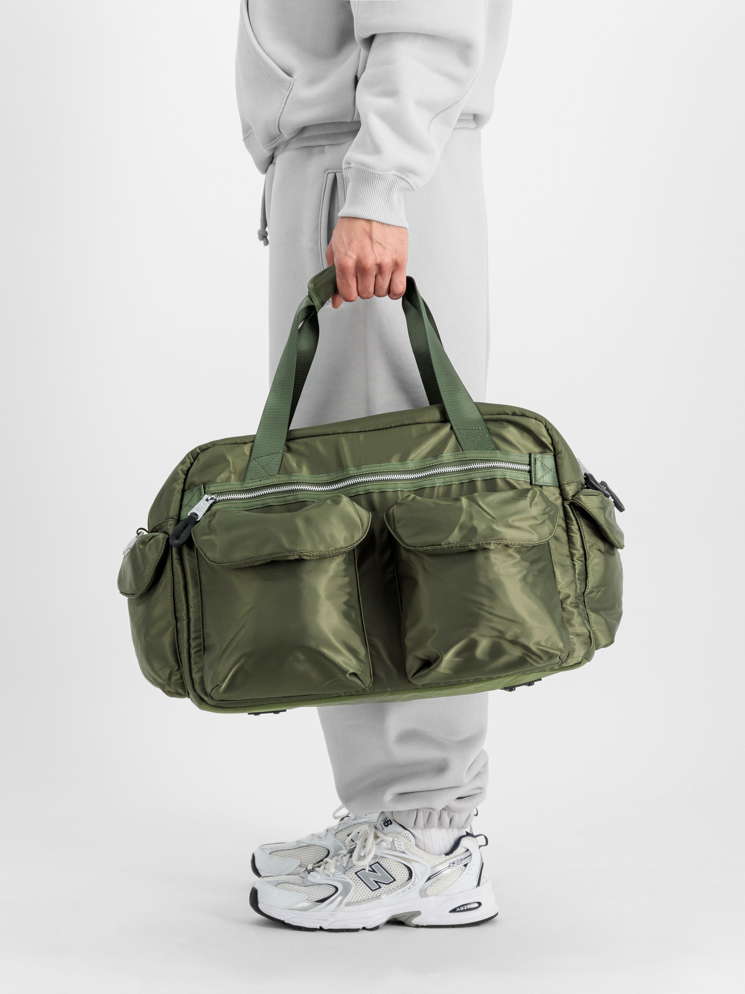 UV Weekend Bag sage-green 148945UV_01_2_model_00002_125340
