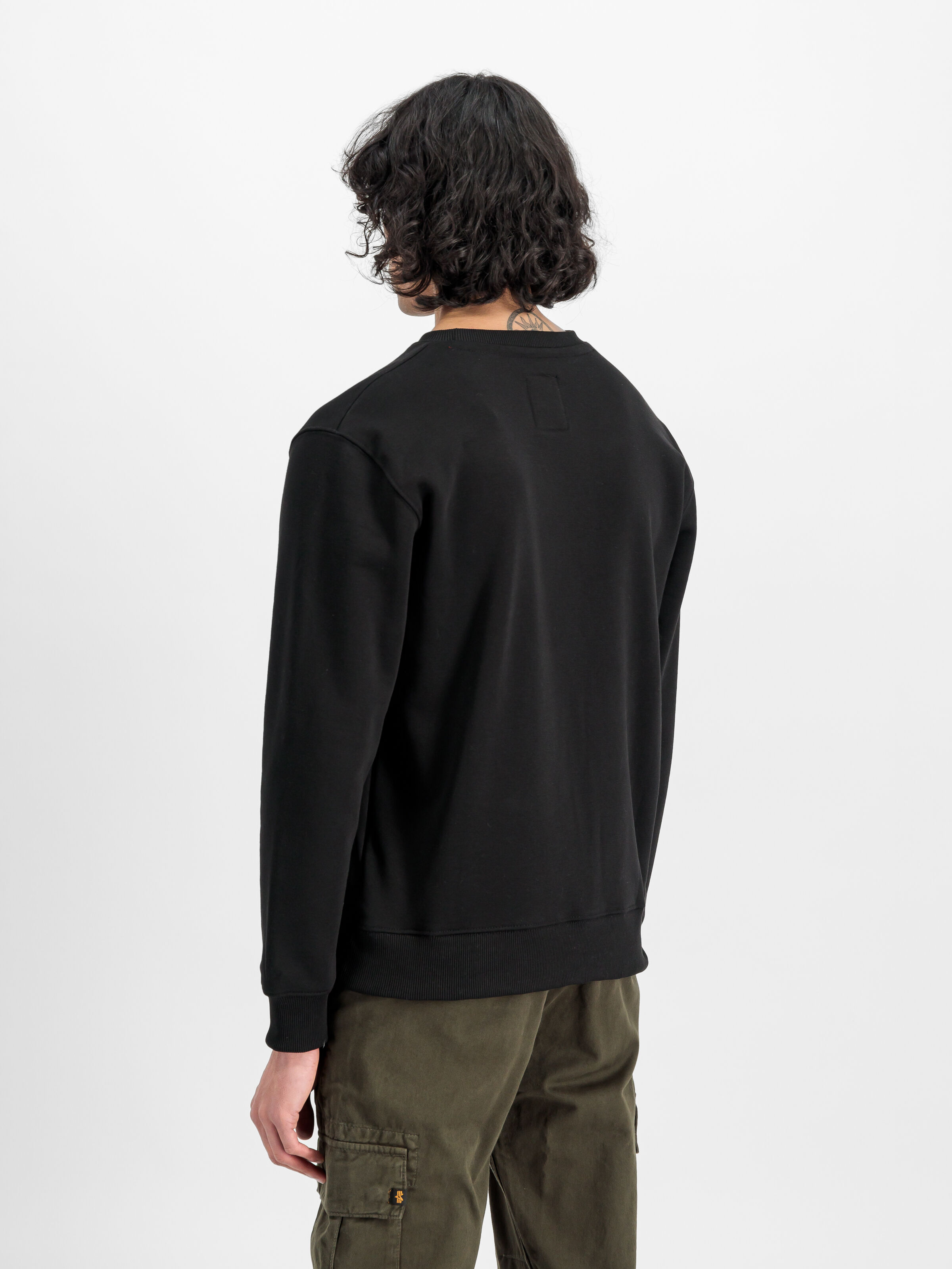 Basic Small Logo Sweatshirt black 188307_03_2_model_00004_127864