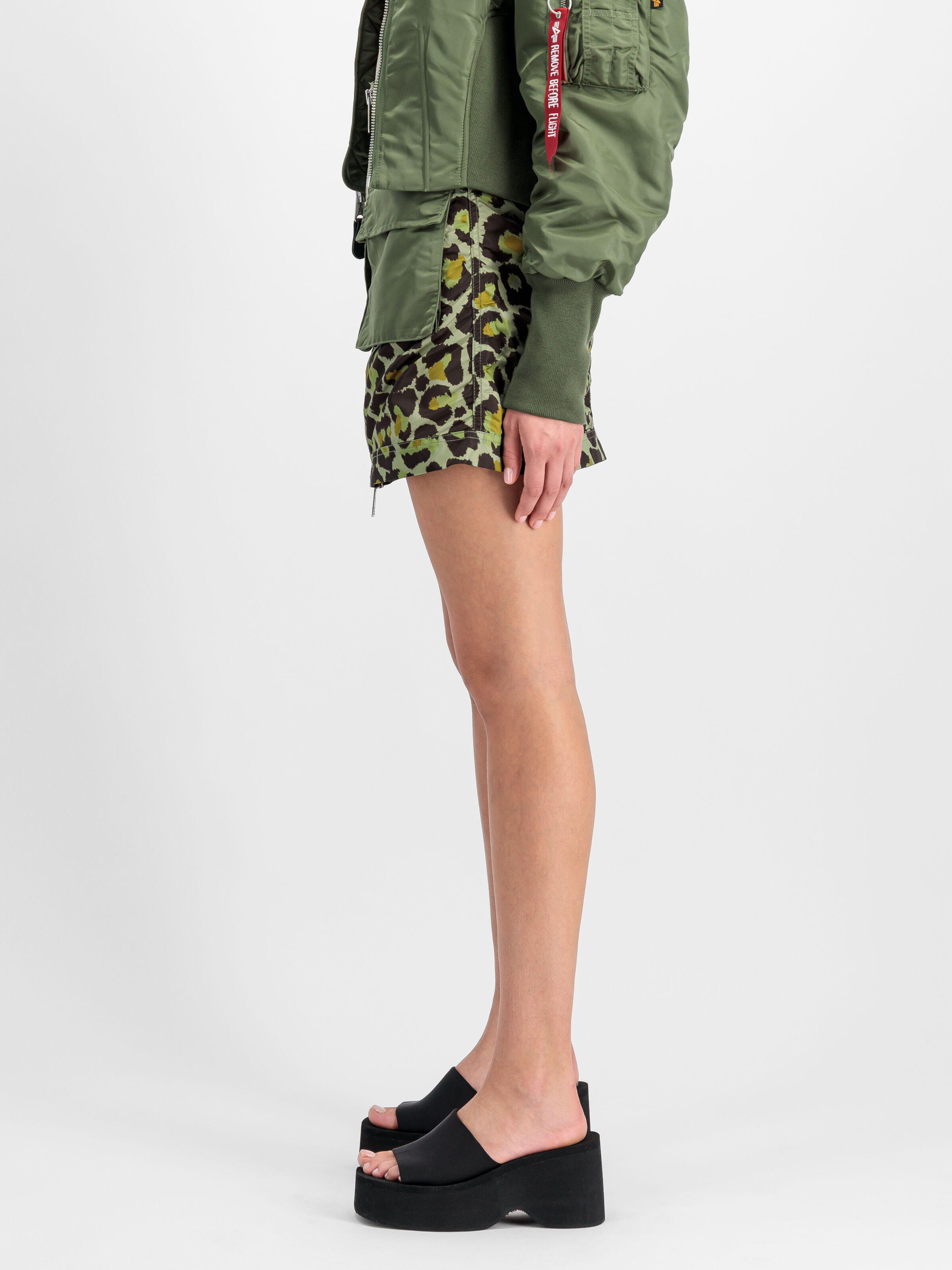 Camo Utility Mini Skirt Women olive leo camo 148066C_732_2_model_00004_103531