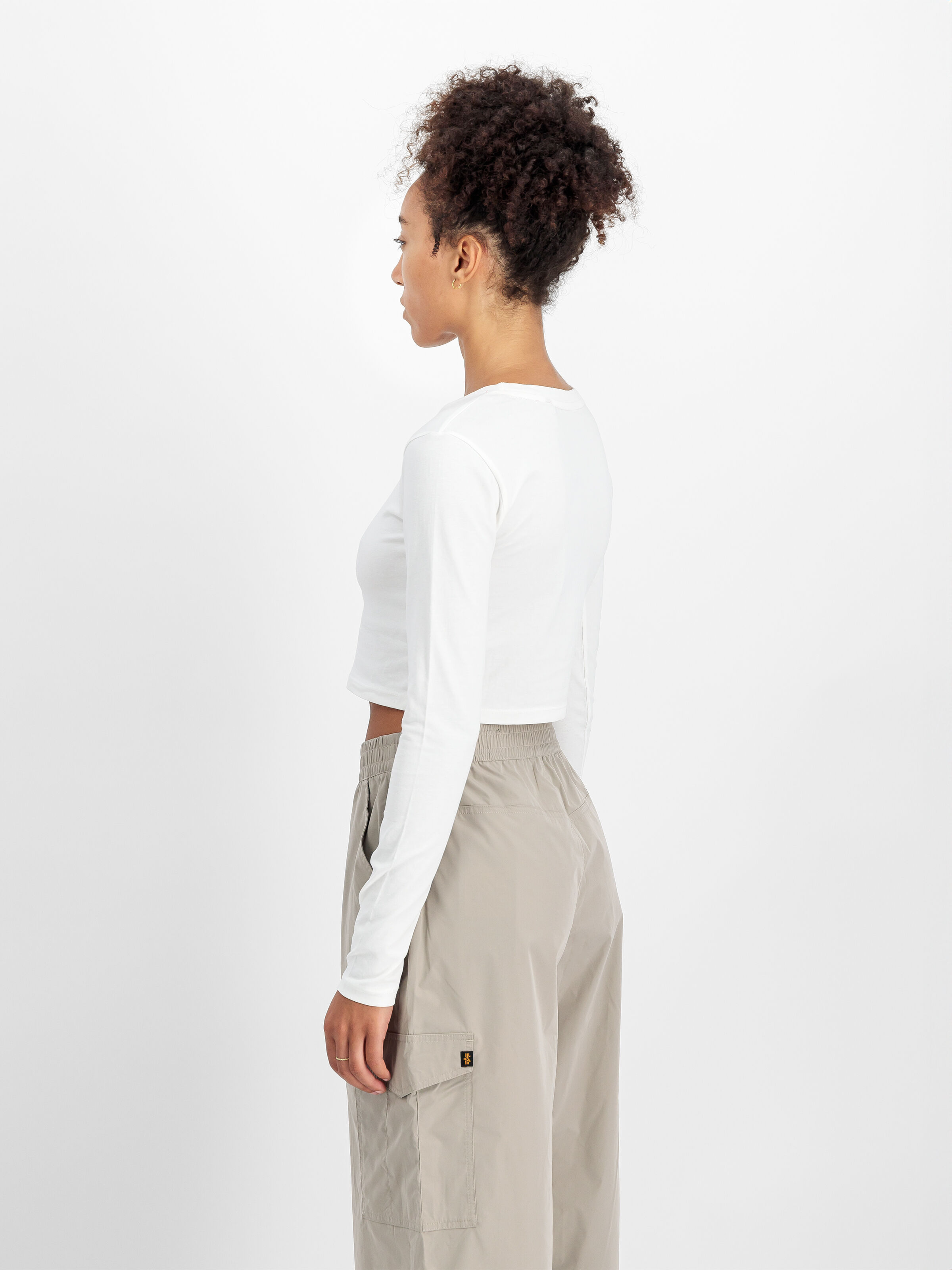 Basic Cropped Longsleeve Women white 116076_09_2_model_00004_110338