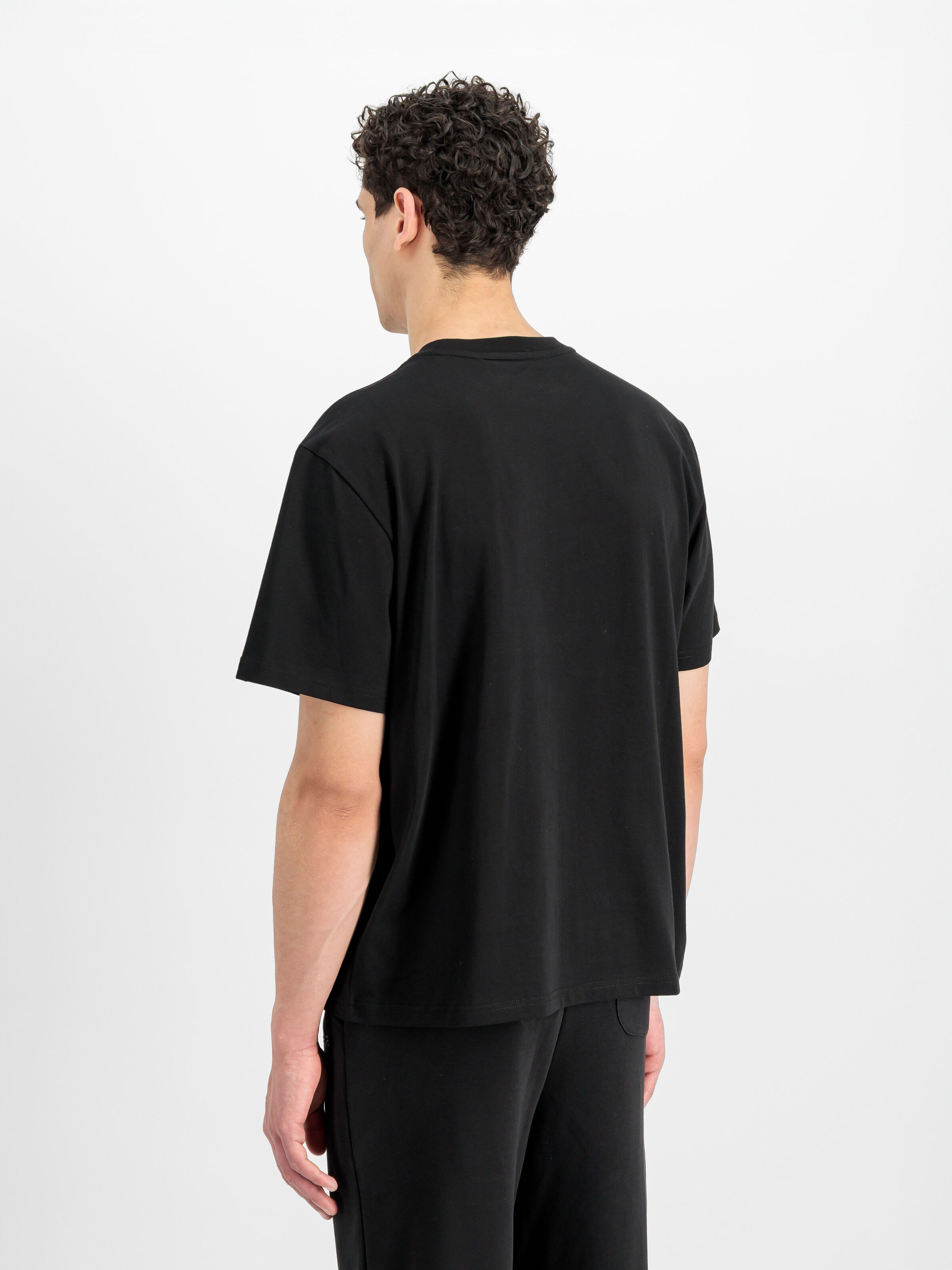 Dye To Match Mid Logo T-Shirt black 268505_03_2_model_00003_228309