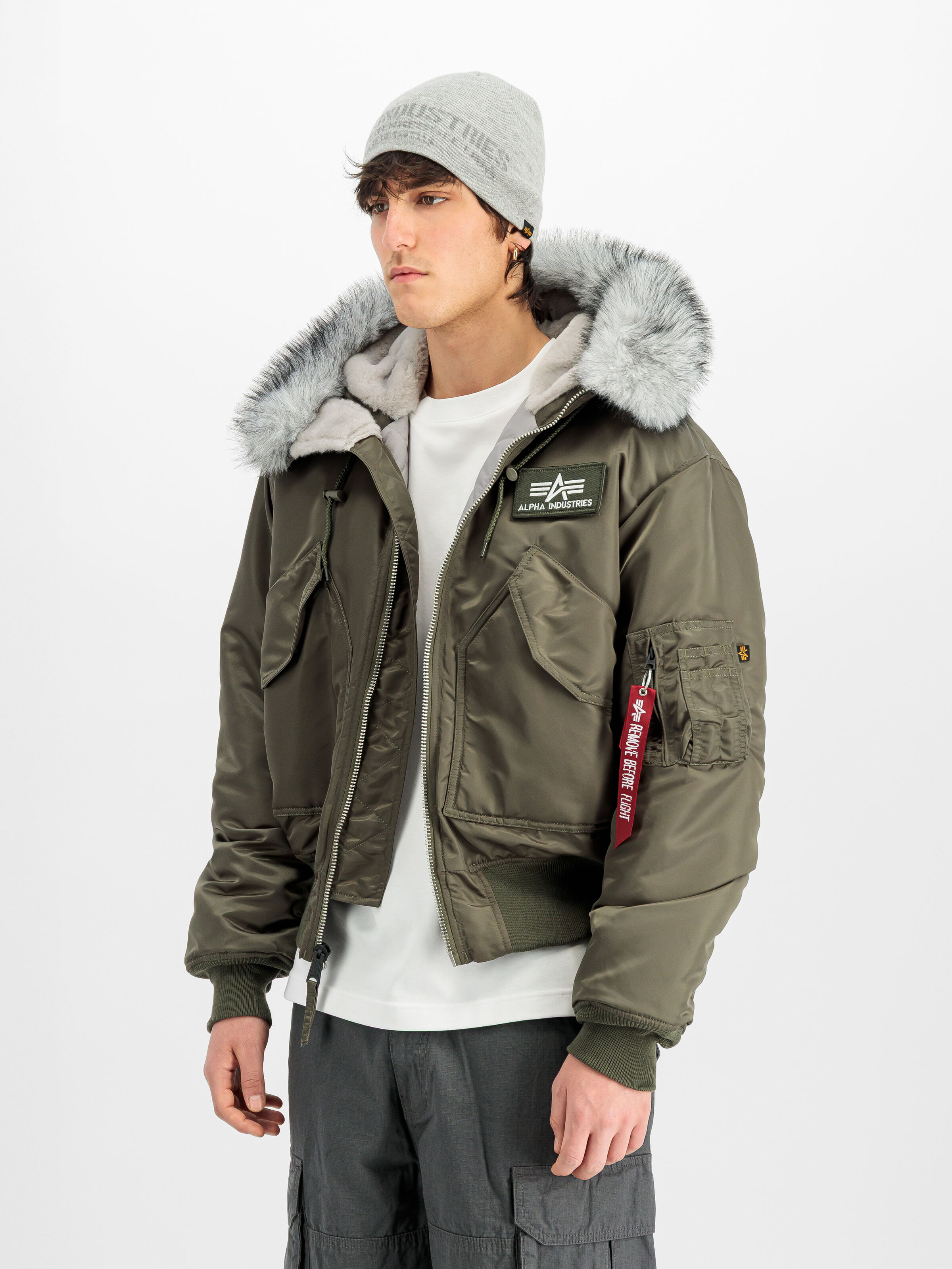 45/P Hooded Custom Bomber Jacket mud olive 113145_443_2_model_00002_233370
