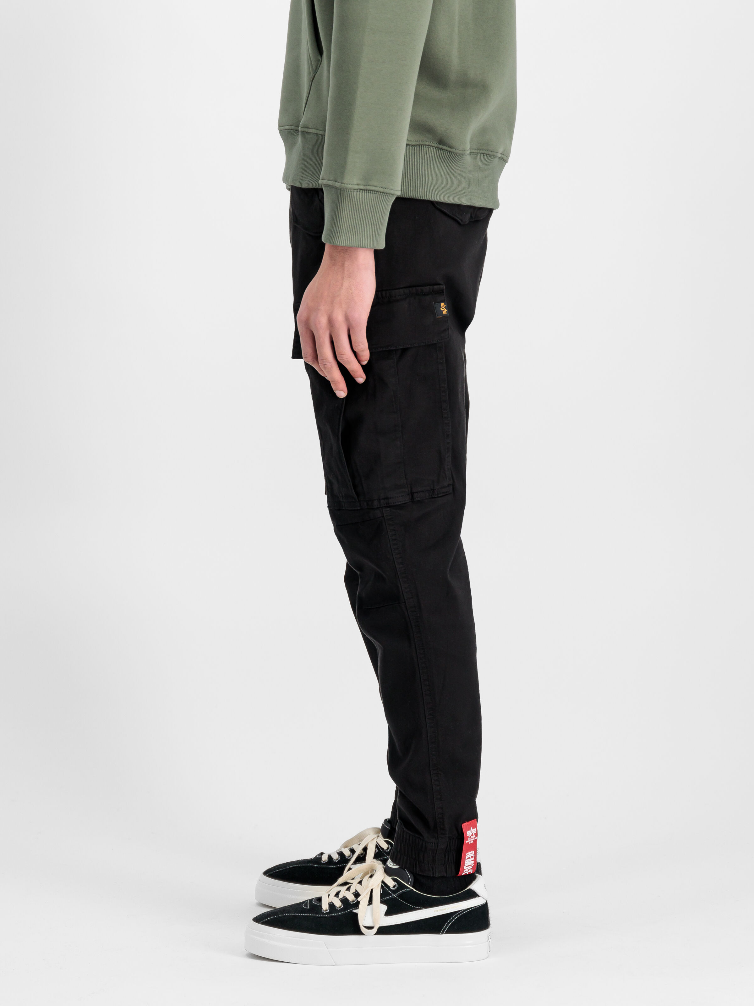Airman Pant black 188201_03_2_model_00004_127909