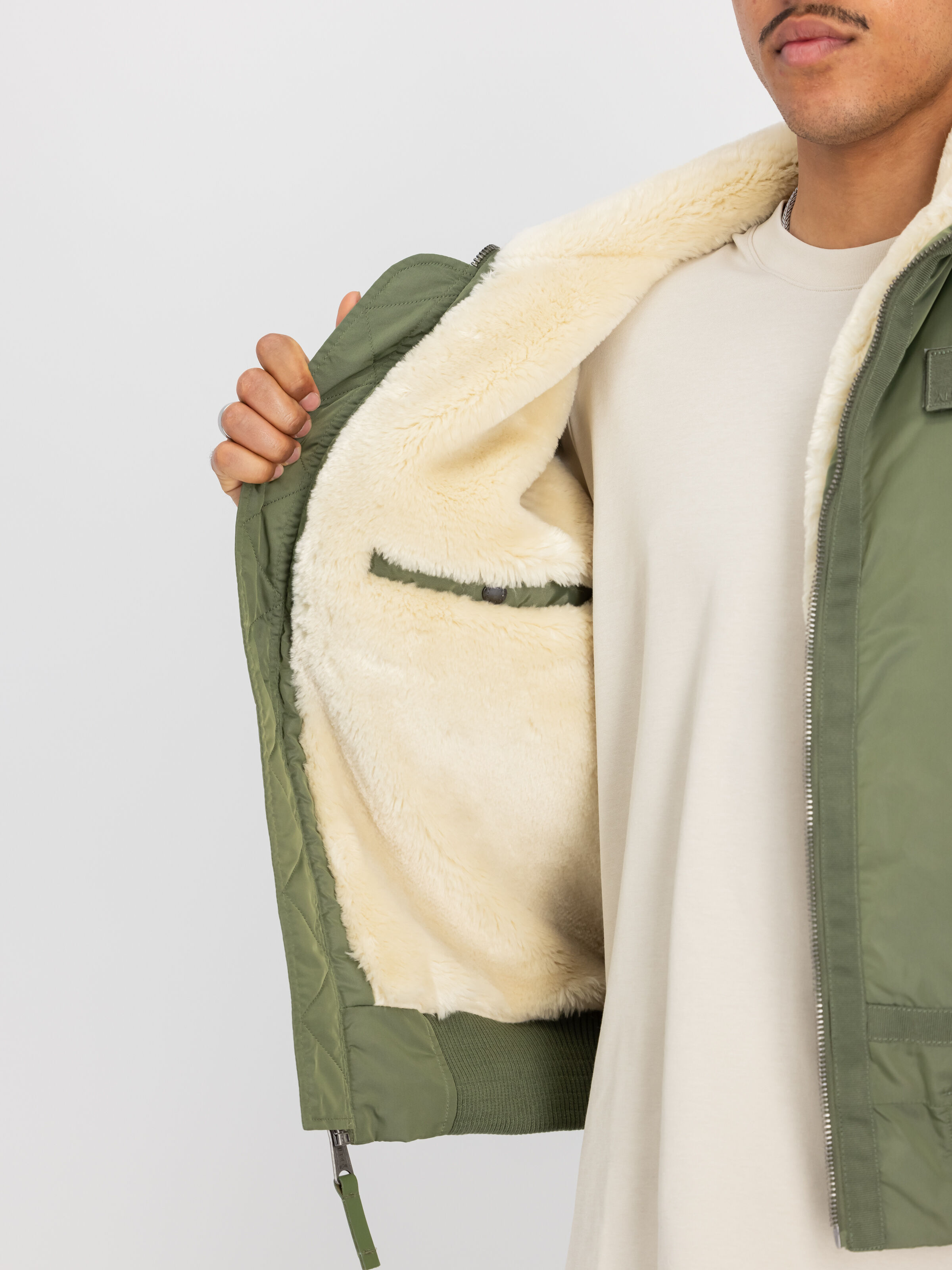 B-15 III TT Two Tone Bomber Jacket sage-green 198122_01_3_detail_00001_112995