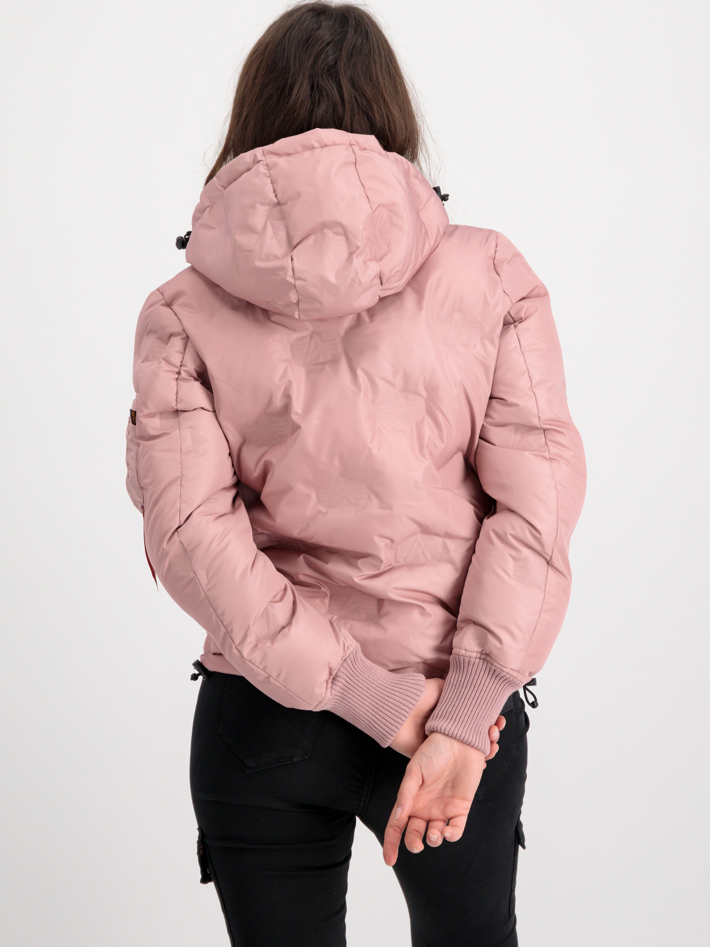 108005_397_alpha_industries_hooded_logo_puffer_wmn_005_182962