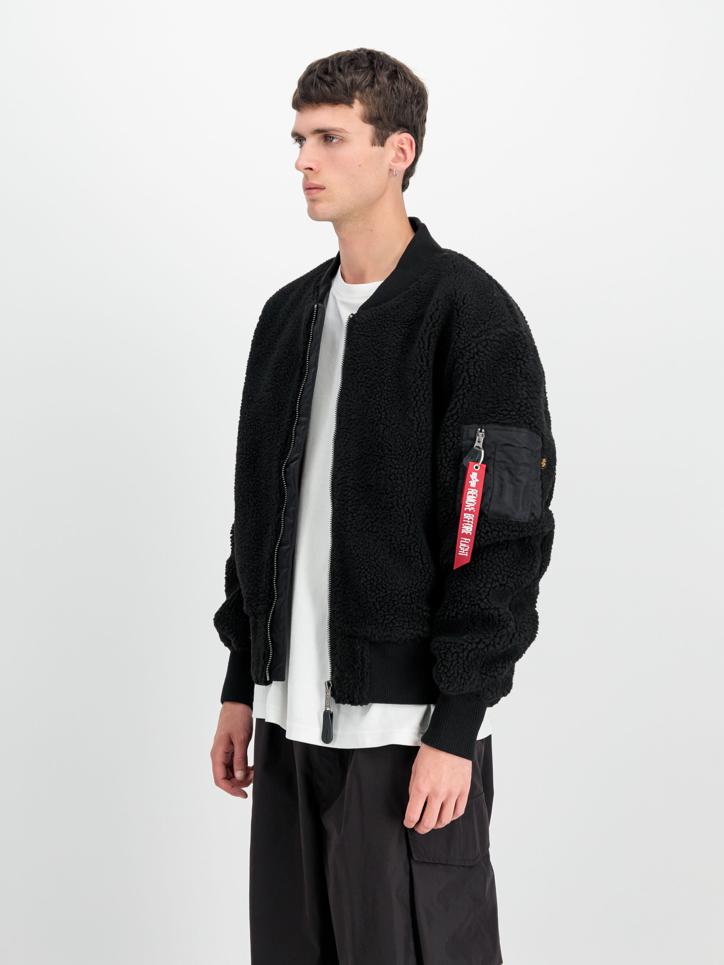 MA-1 Teddy Jacket black 108102_03_2_model_00003_122232