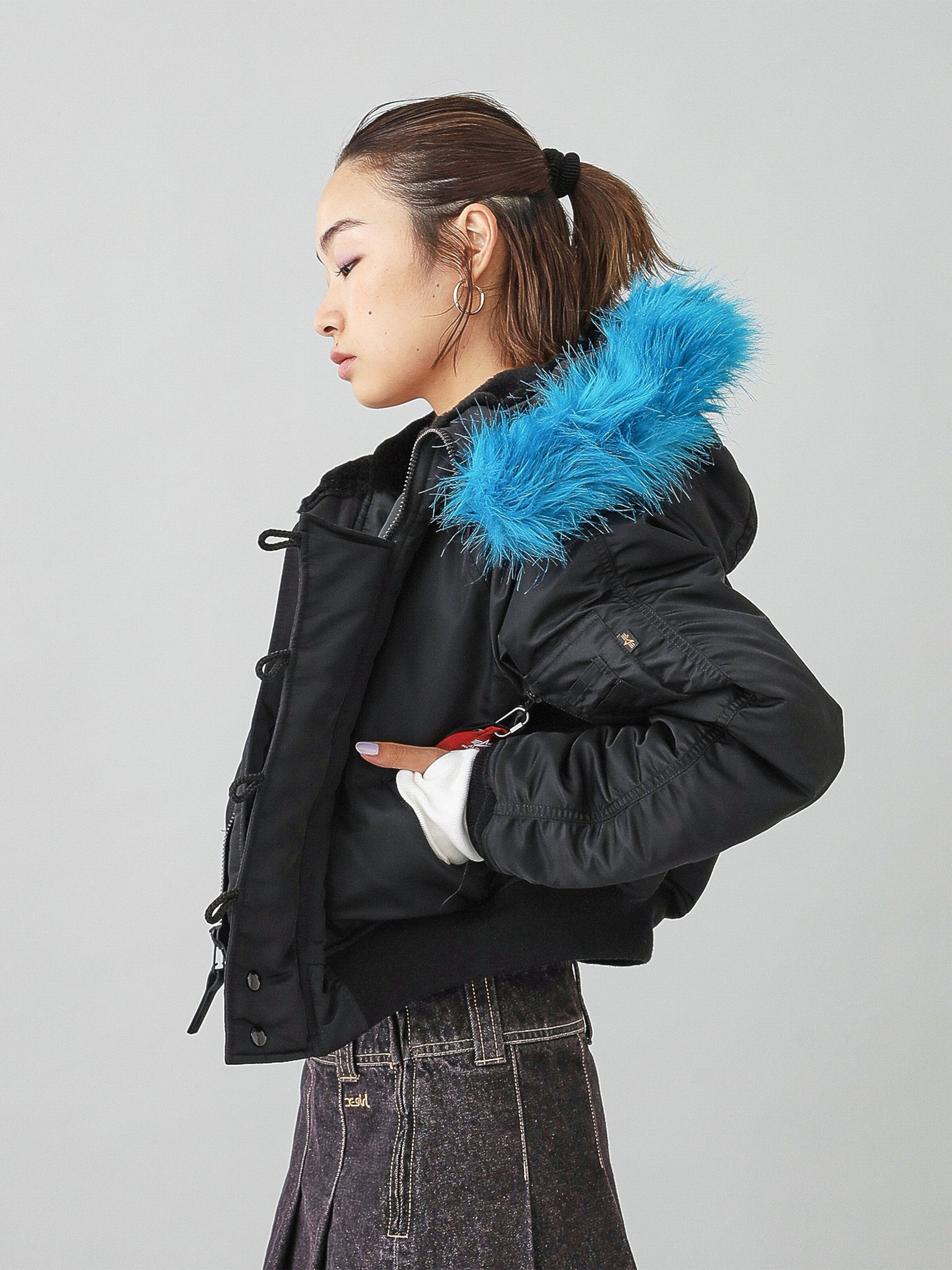 ALPHA X N-2B SHORT X-GIRL Winter Jacket black 148168_03_2_model_00003_115960