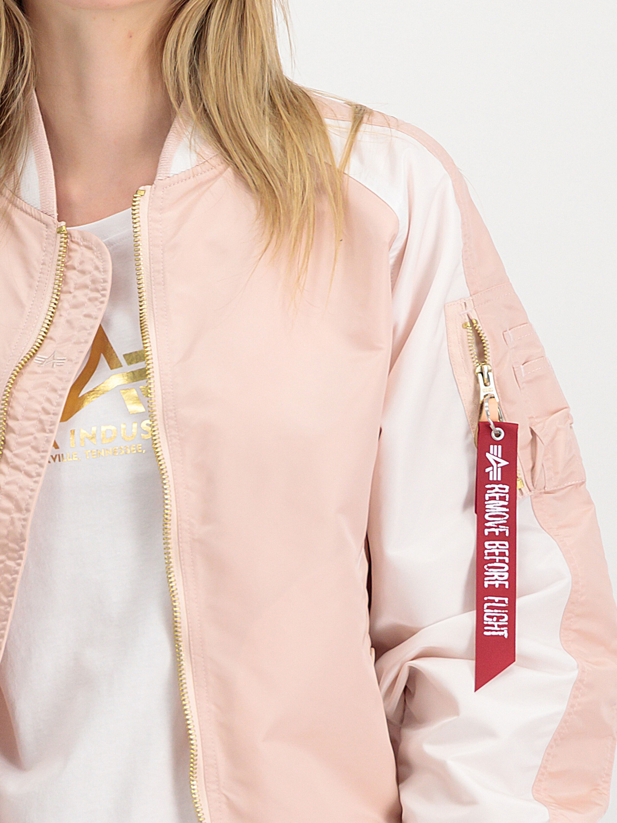 MA-1 Oversized Light Weight Raglan Women pale peach 106001_640_alpha_industries_ma_1_os_lw_raglan_wmn_003_182361