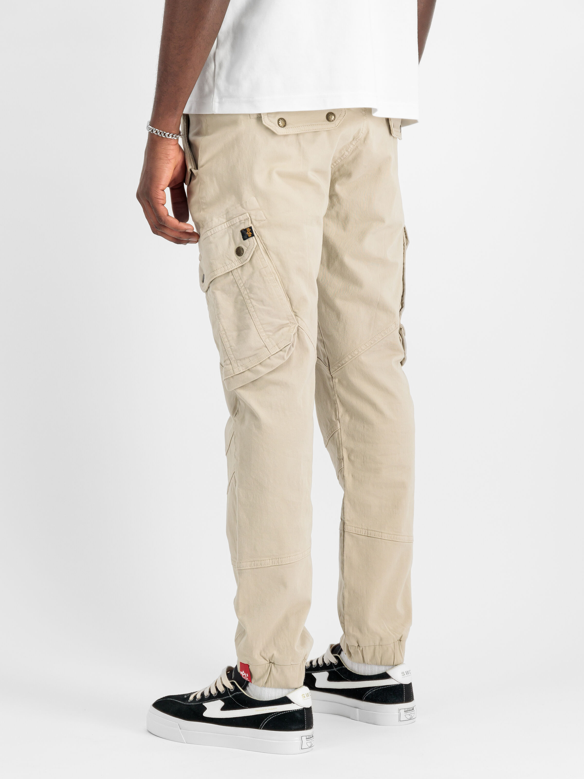 Combat Pant organic beige 126215_627_2_model_00003_163101