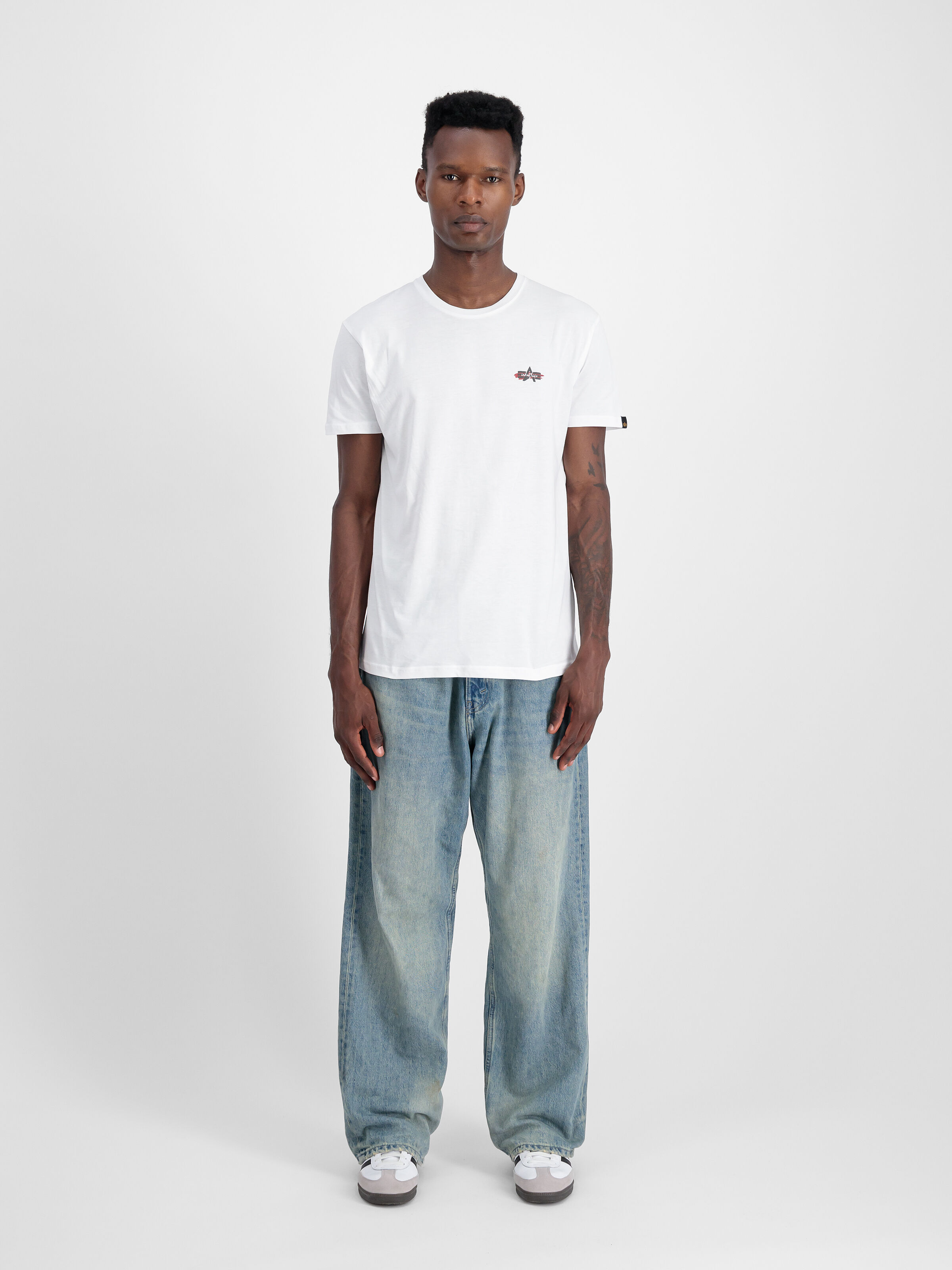 Signature Puff Print Backprint T-Shirt white 148523_09_2_model_00001_97971