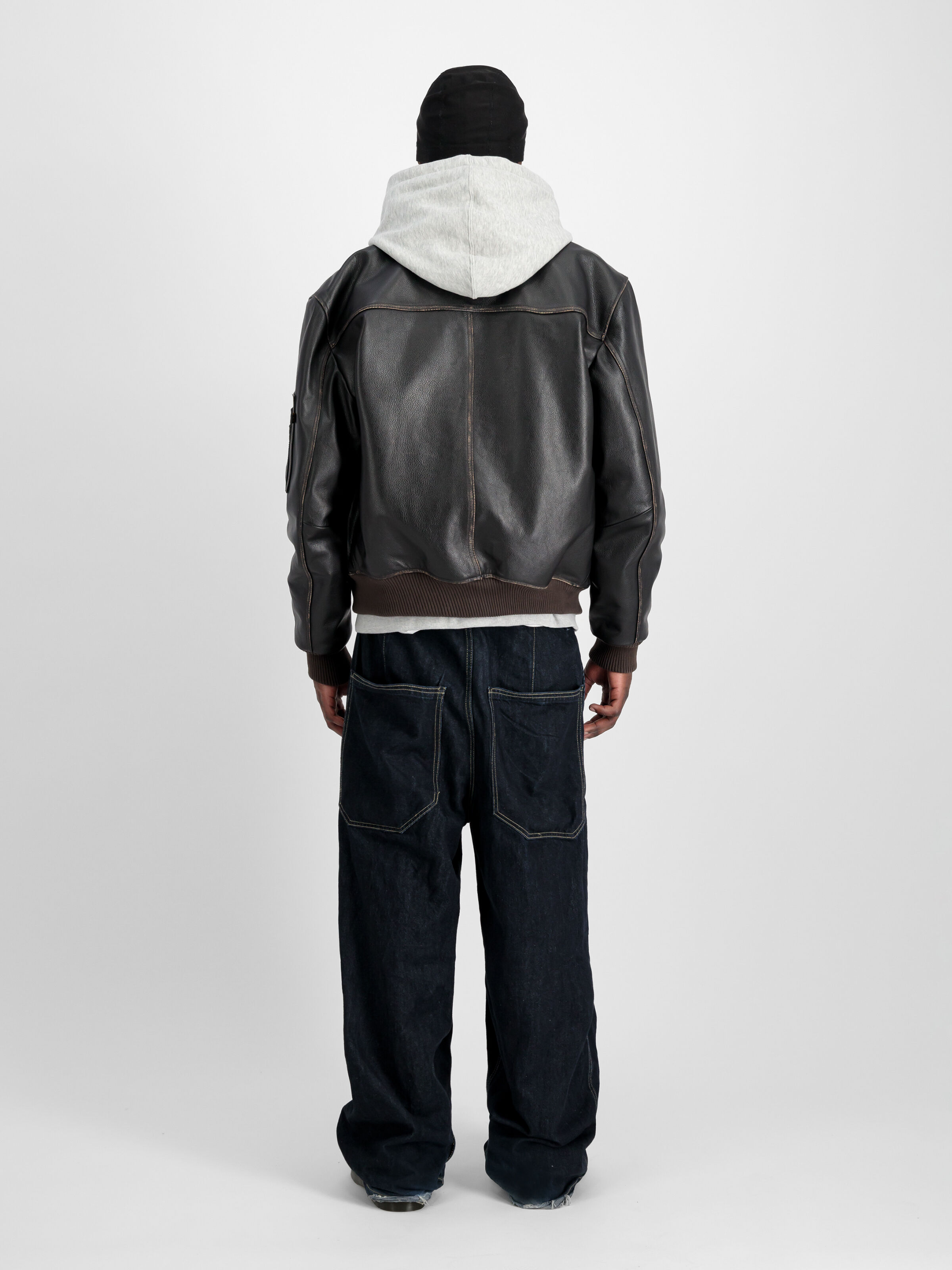 CWU Leather Heritage Bomber Jacket vintage brown 100109_250_2_model_00002_96612