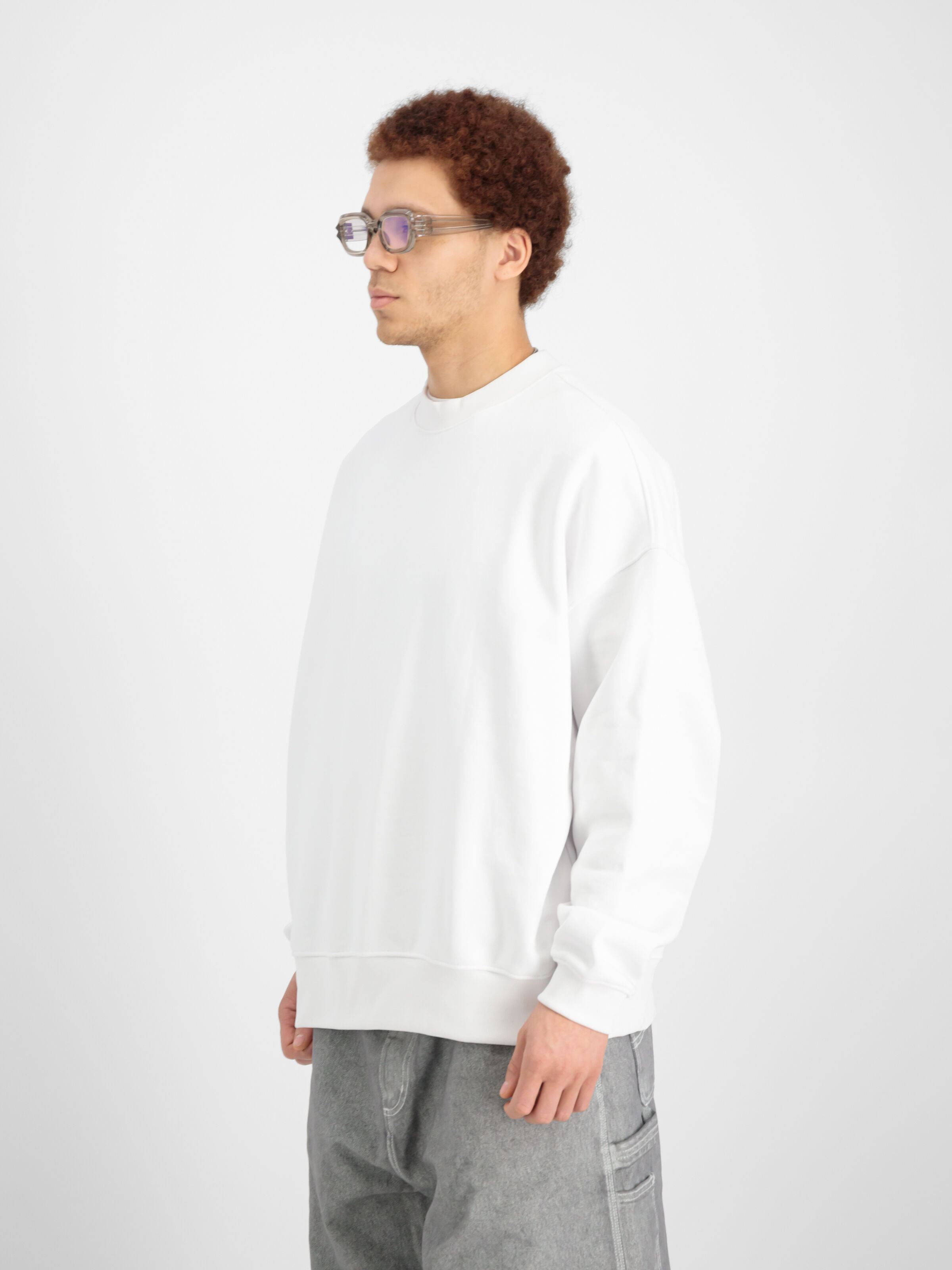 Logo Backprint Sweatshirt white 146304_09_2_model_00003_99234