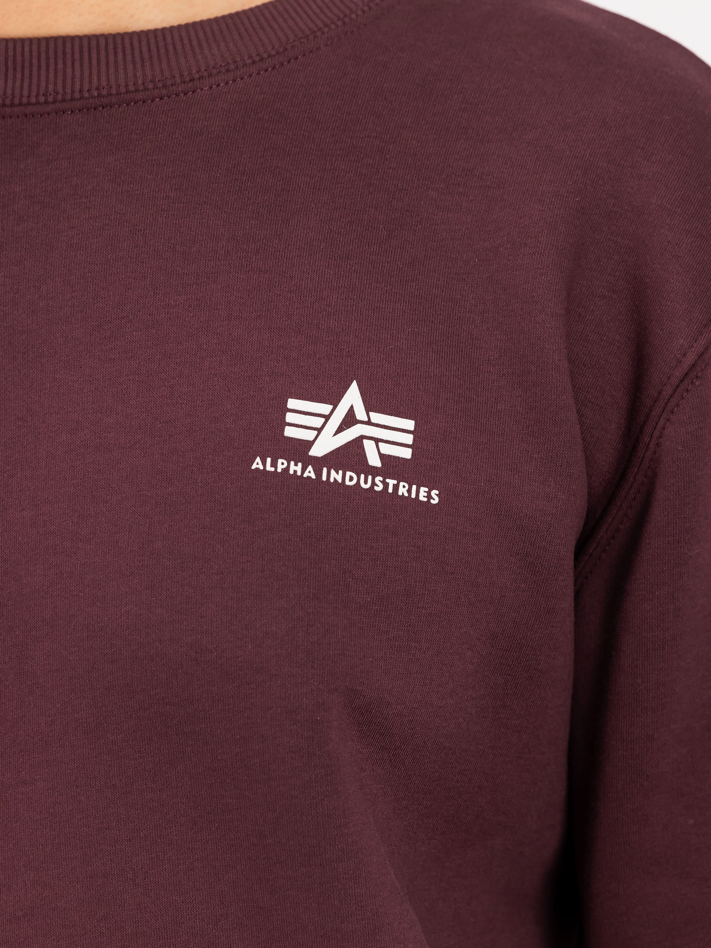 Basic Small Logo Sweatshirt deep maroon 188307_21_3_detail_00001_185043