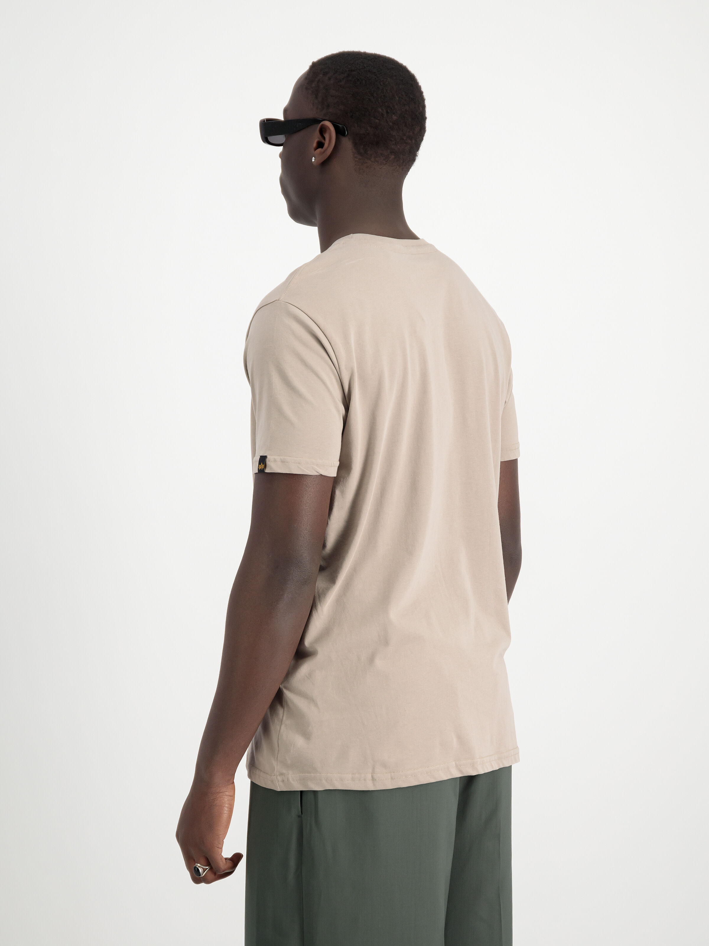 Alpha Label T-Shirt vintage sand 118502_679_2_model_00004_111338