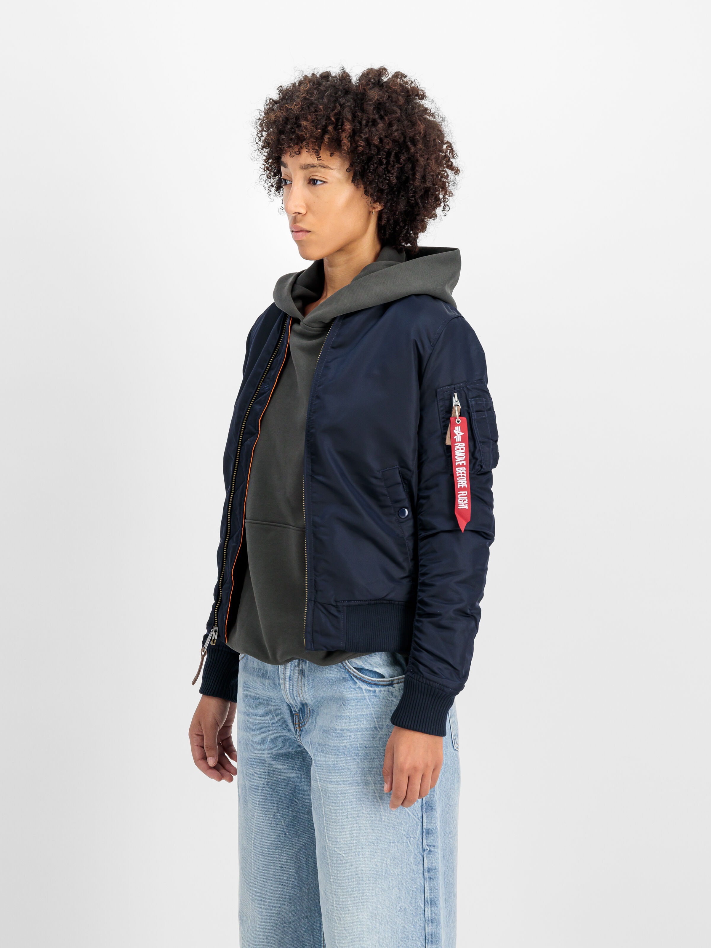 MA-1 VF 59 Bomber Jacket Women rep.blue 133009_07_2_model_00003_111309