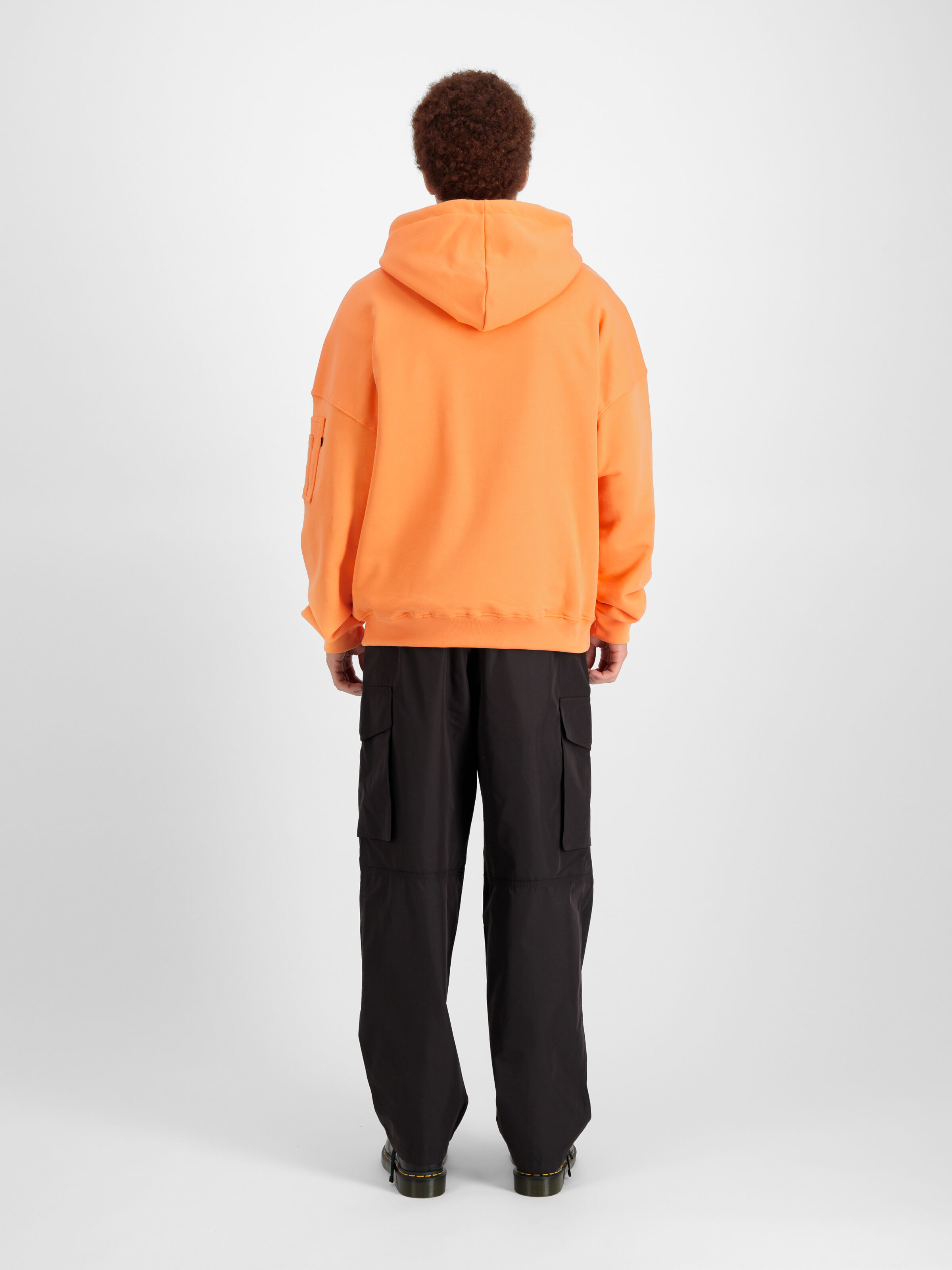 Alpha Essentials Rubber Logo Hoodie tangerine 146335_710_2_model_00002_133940