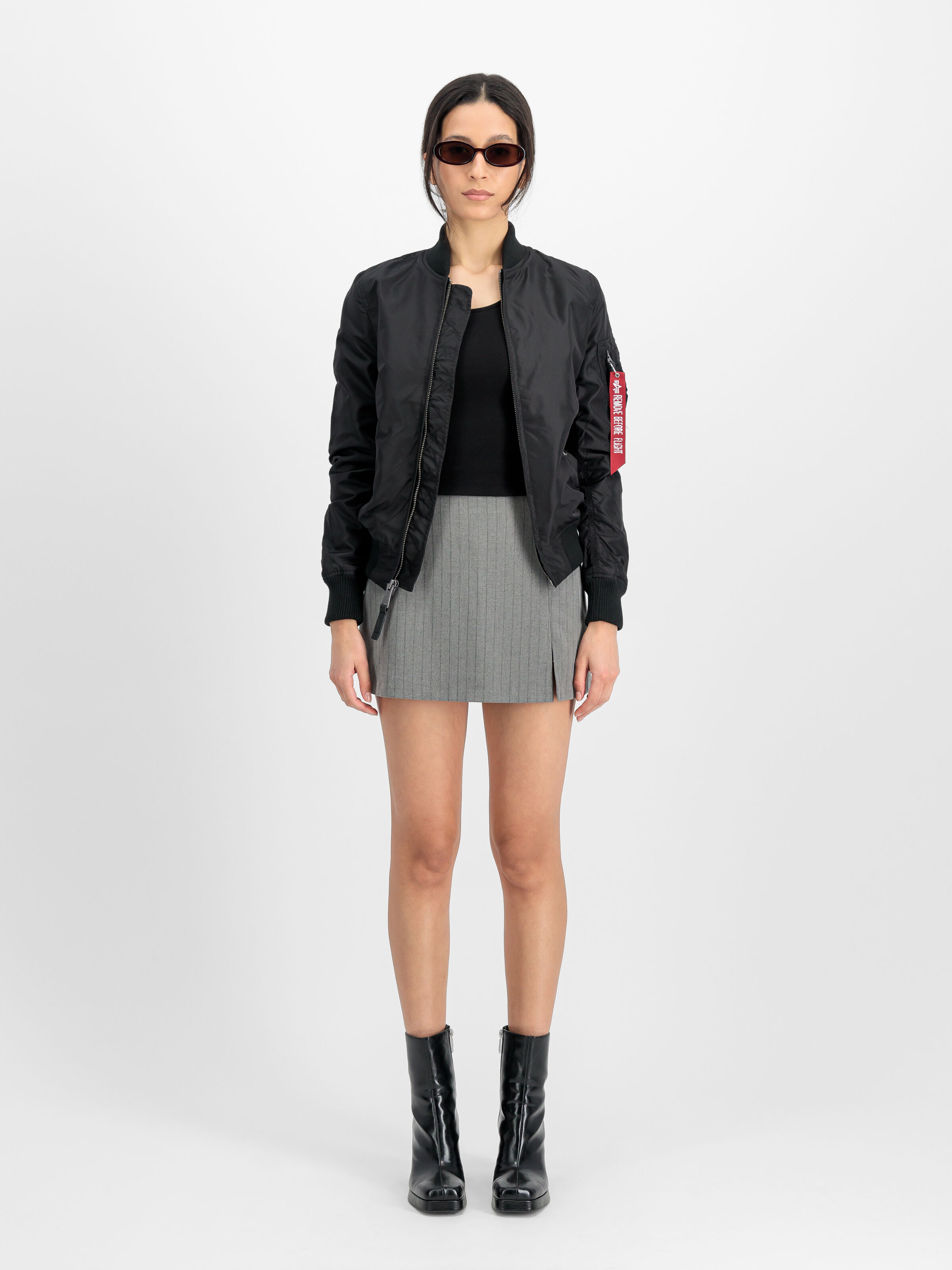 MA-1 TT Light Bomber Jacket Women black 141041_03_2_model_00001_154698
