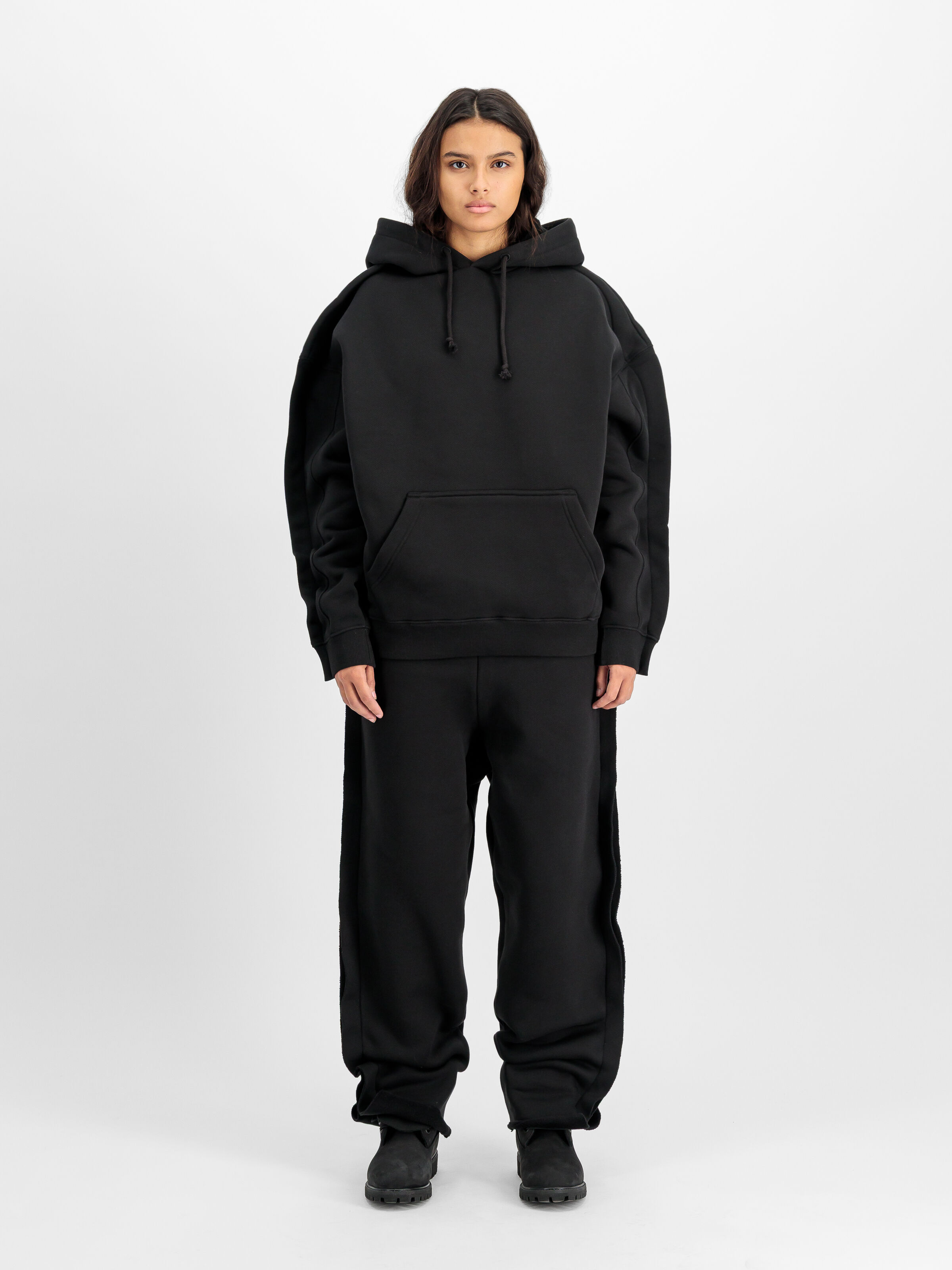 ALPHA x PROTOTYPES Outline Hoodie black 258364_03_2_model_00001_224067