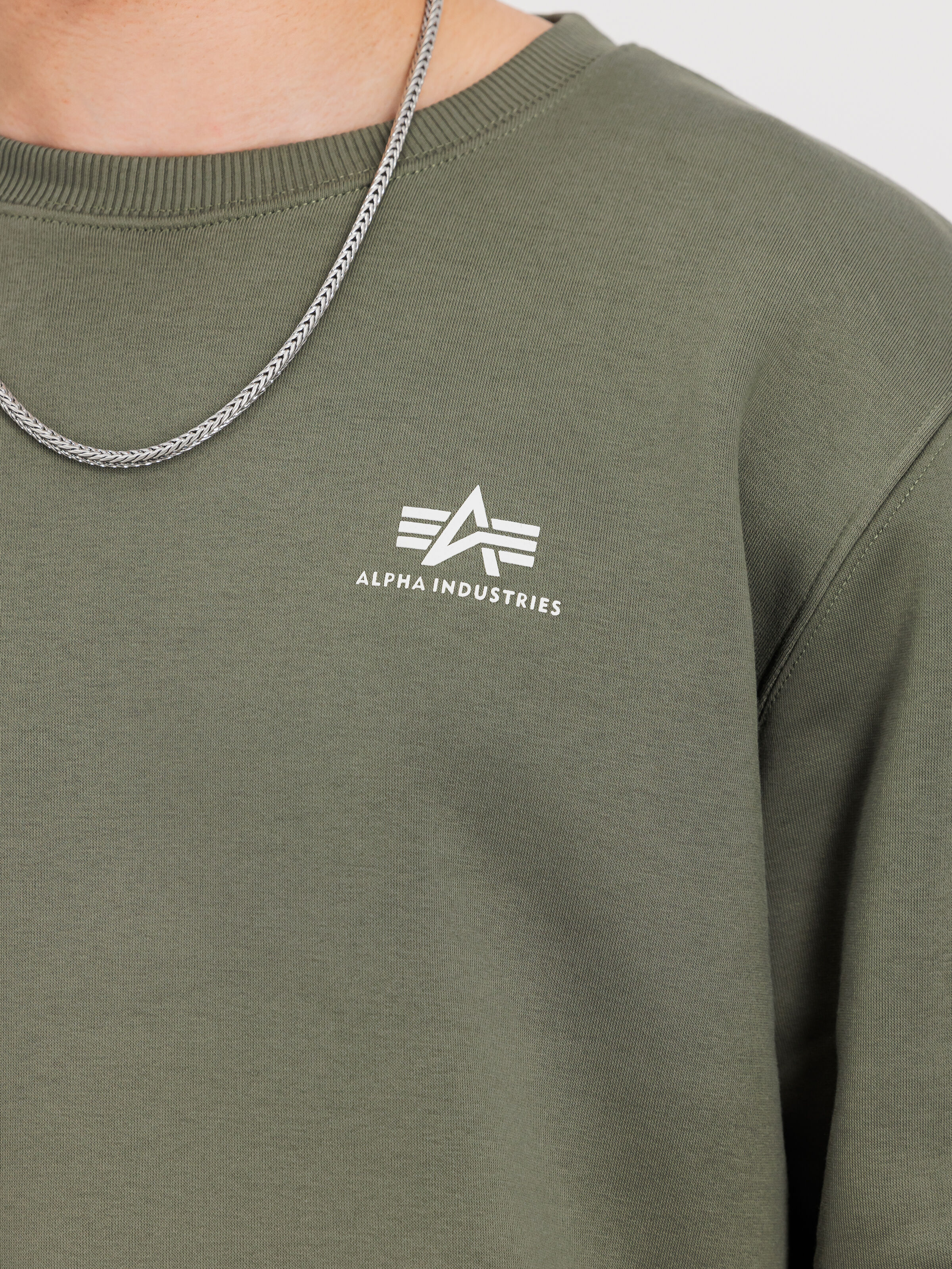 Basic Small Logo Sweatshirt dark olive 188307_142_3_detail_00001_125494