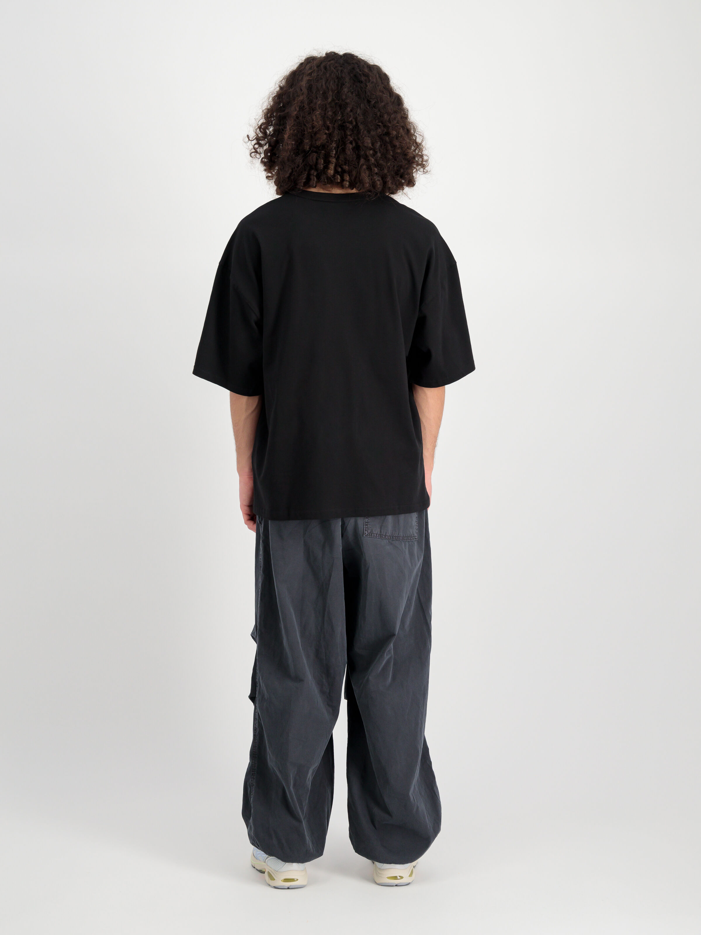 Alpha Essentials Rubber Logo T-Shirt black 146504_03_2_model_00002_99701