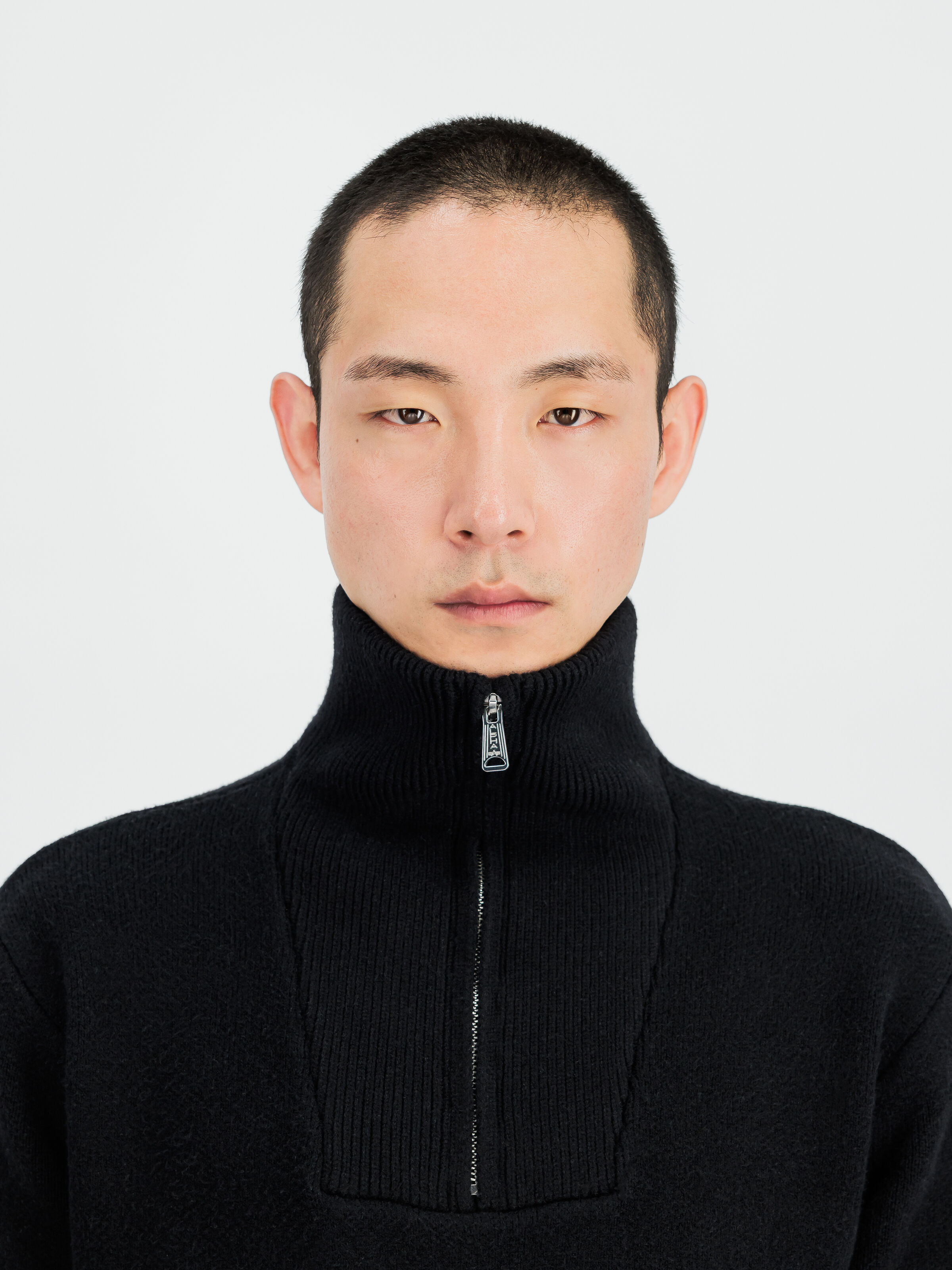 Knitted Troyer black 268402_03_3_detail_00003_243929