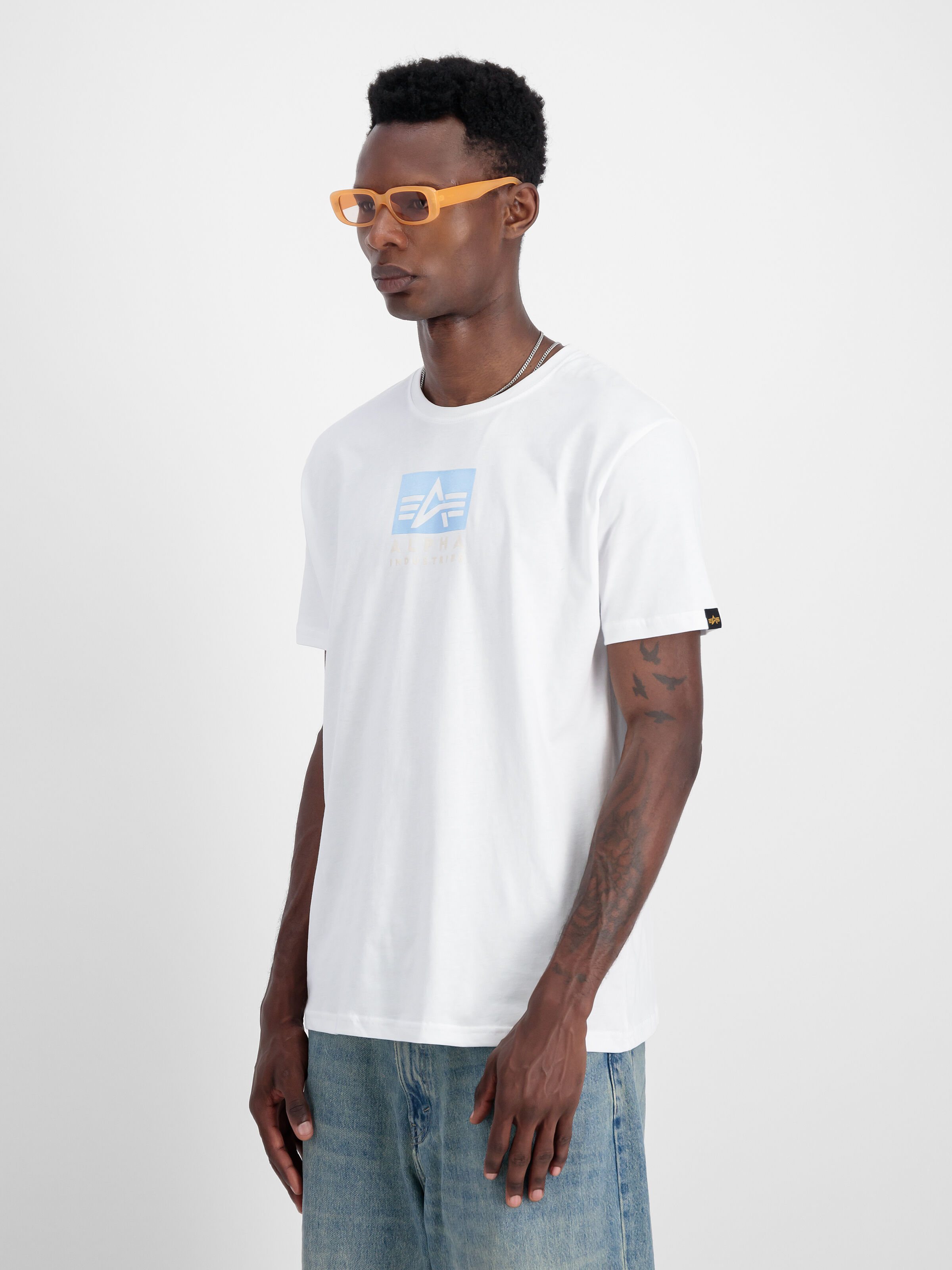 Satin Logo T-Shirt white 148513_09_2_model_00003_111370