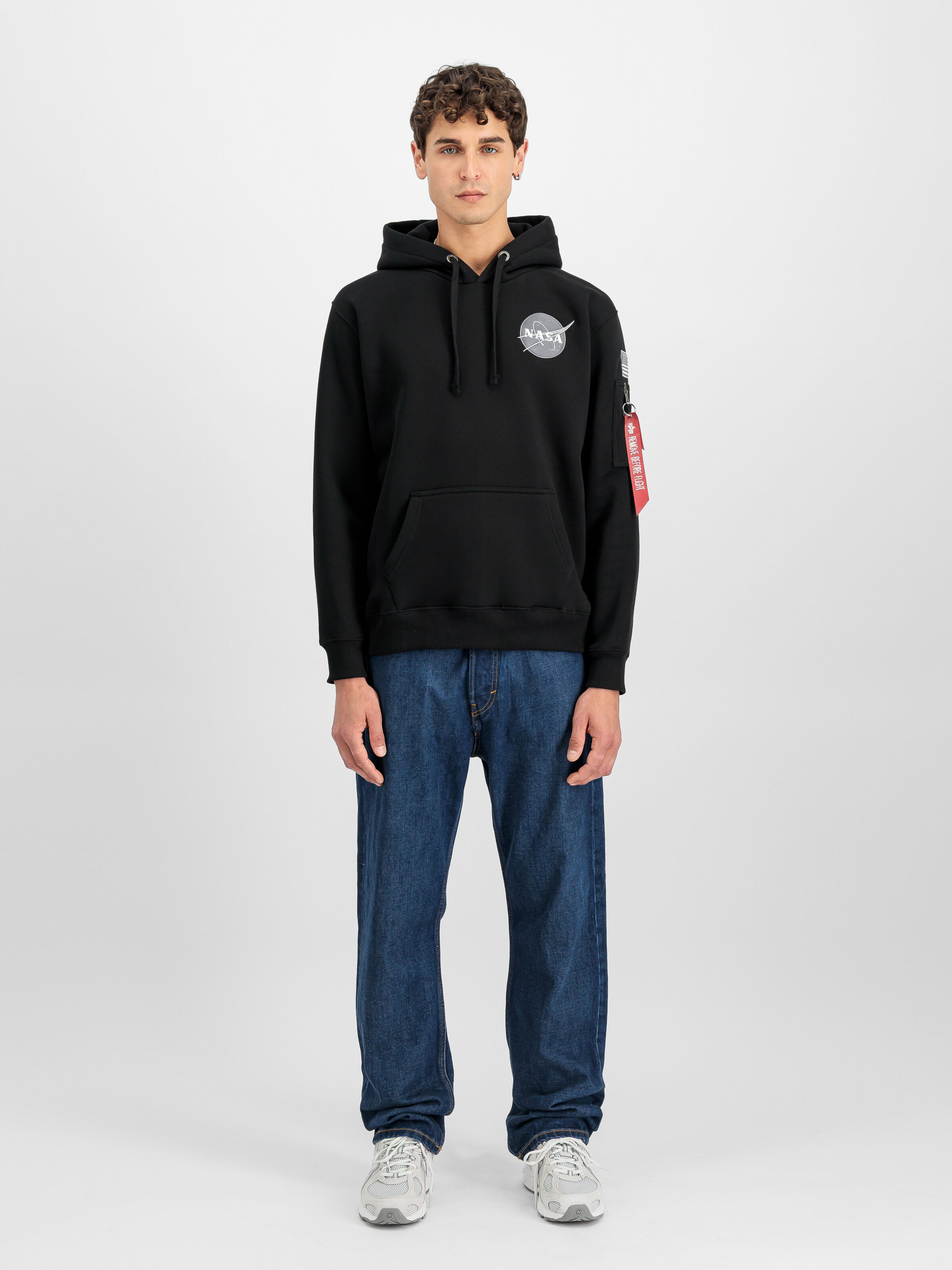 Space Shuttle Hoodie black 178317_03_2_model_00001_189271