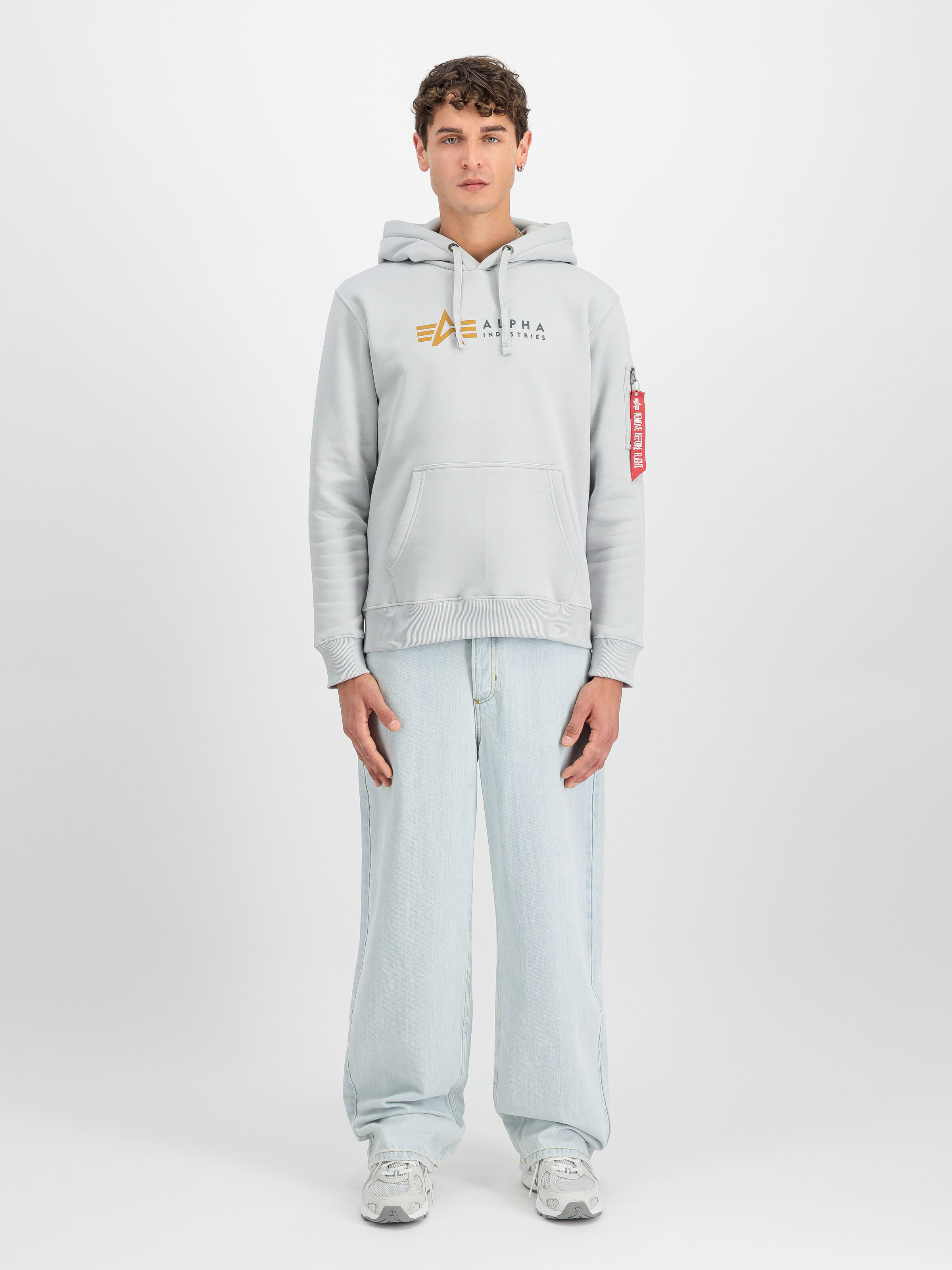 Alpha Label Hoodie pastel grey 118331_666_2_model_00001_190600