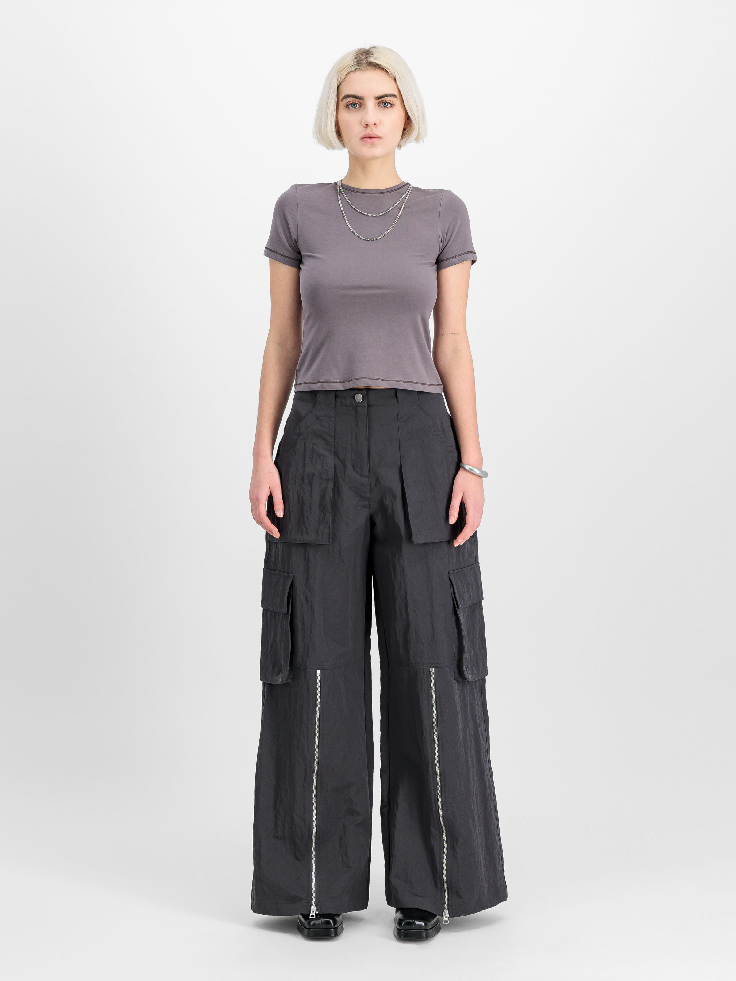 Zipped Leg Cargo Pant Women vintage grey 156021_684_2_model_00001_142866