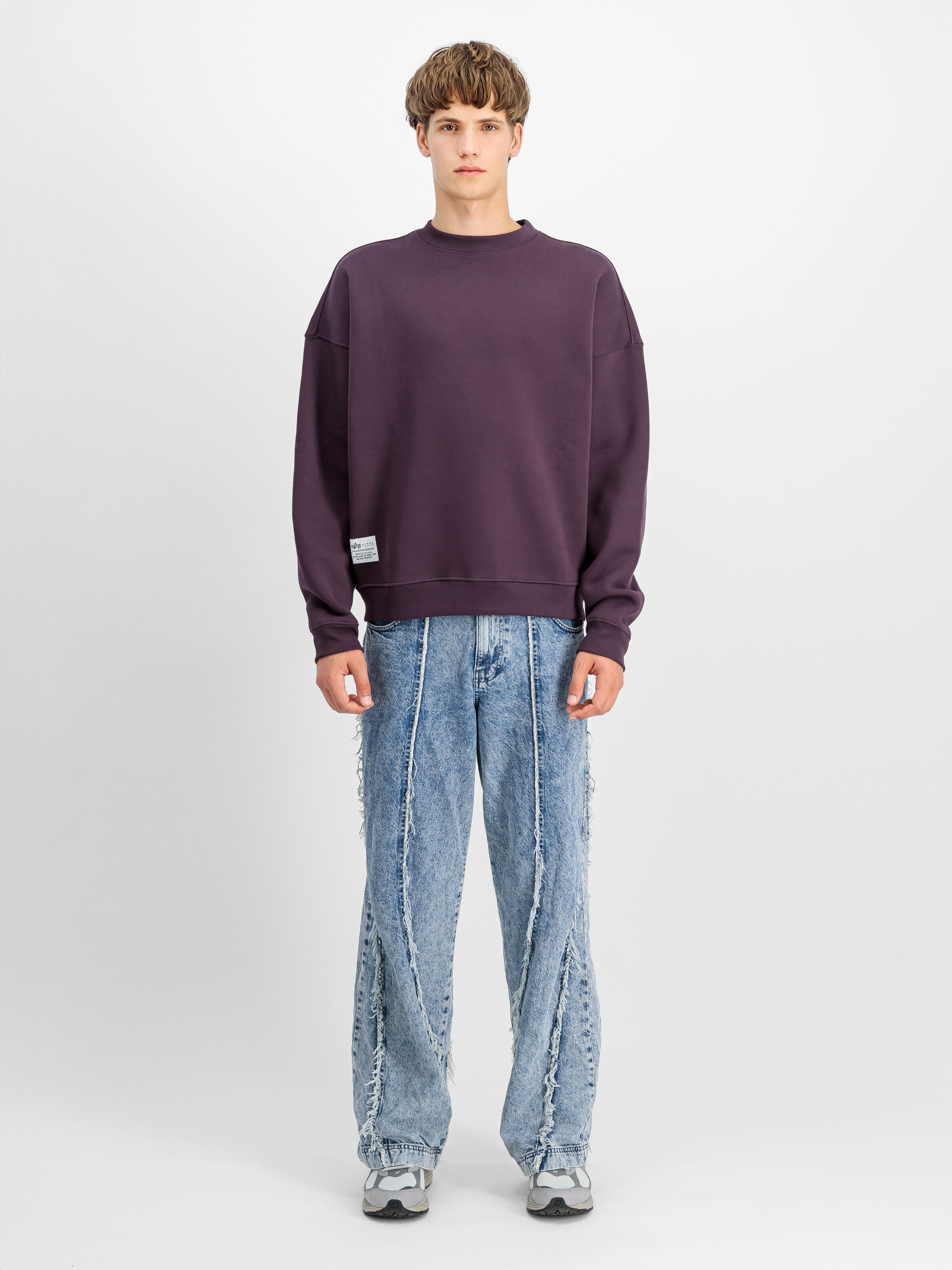 Logo Backprint Sweatshirt Plum 146304_719_2_model_00001_106274
