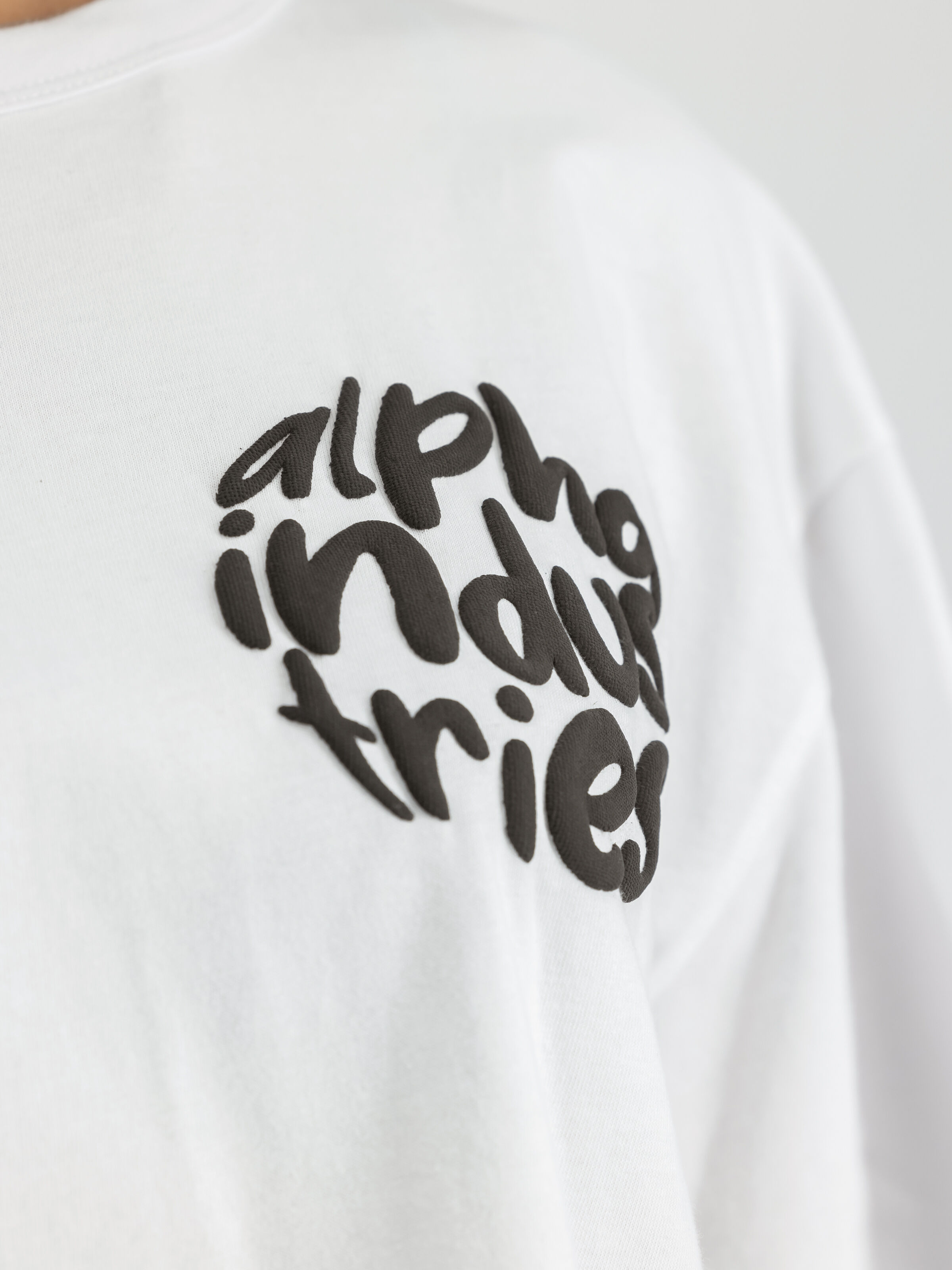 Logo T-Shirt Women white 148065_09_3_detail_00001_99258