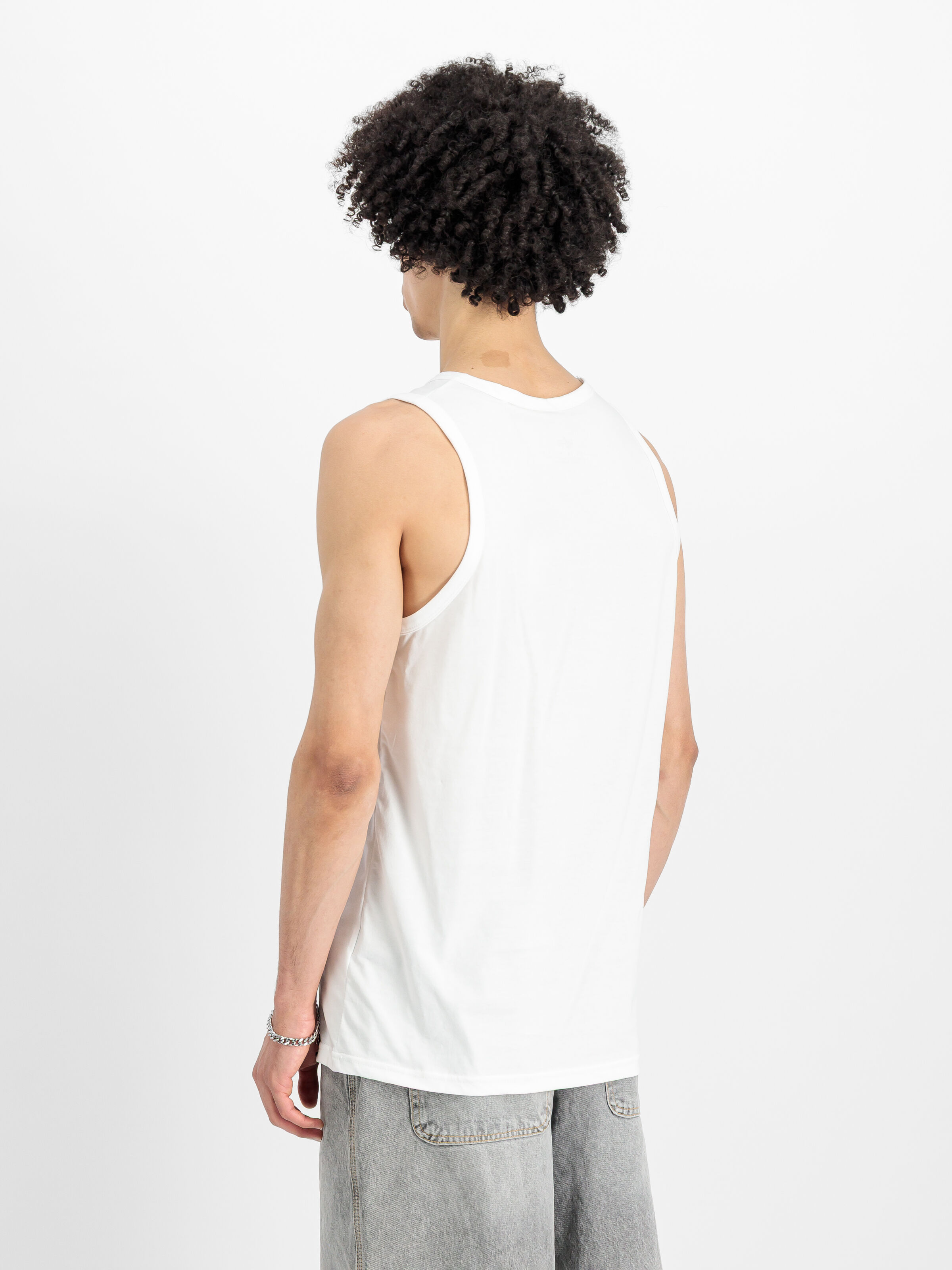 Basic Small Logo Tank white 196541_09_2_model_00003_155436