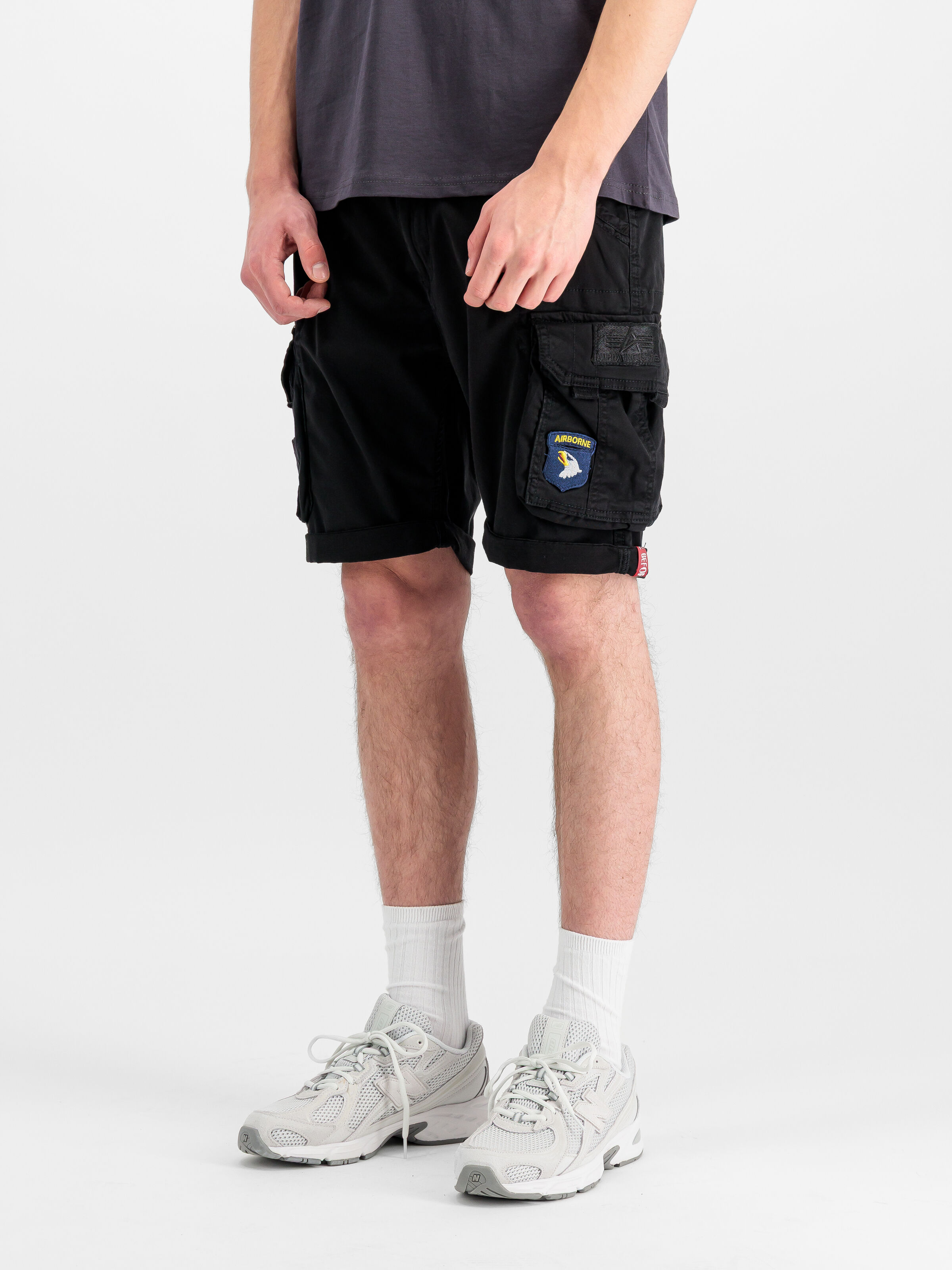 Crew Patch Short black 186209_03_2_model_00002_216076.jpg