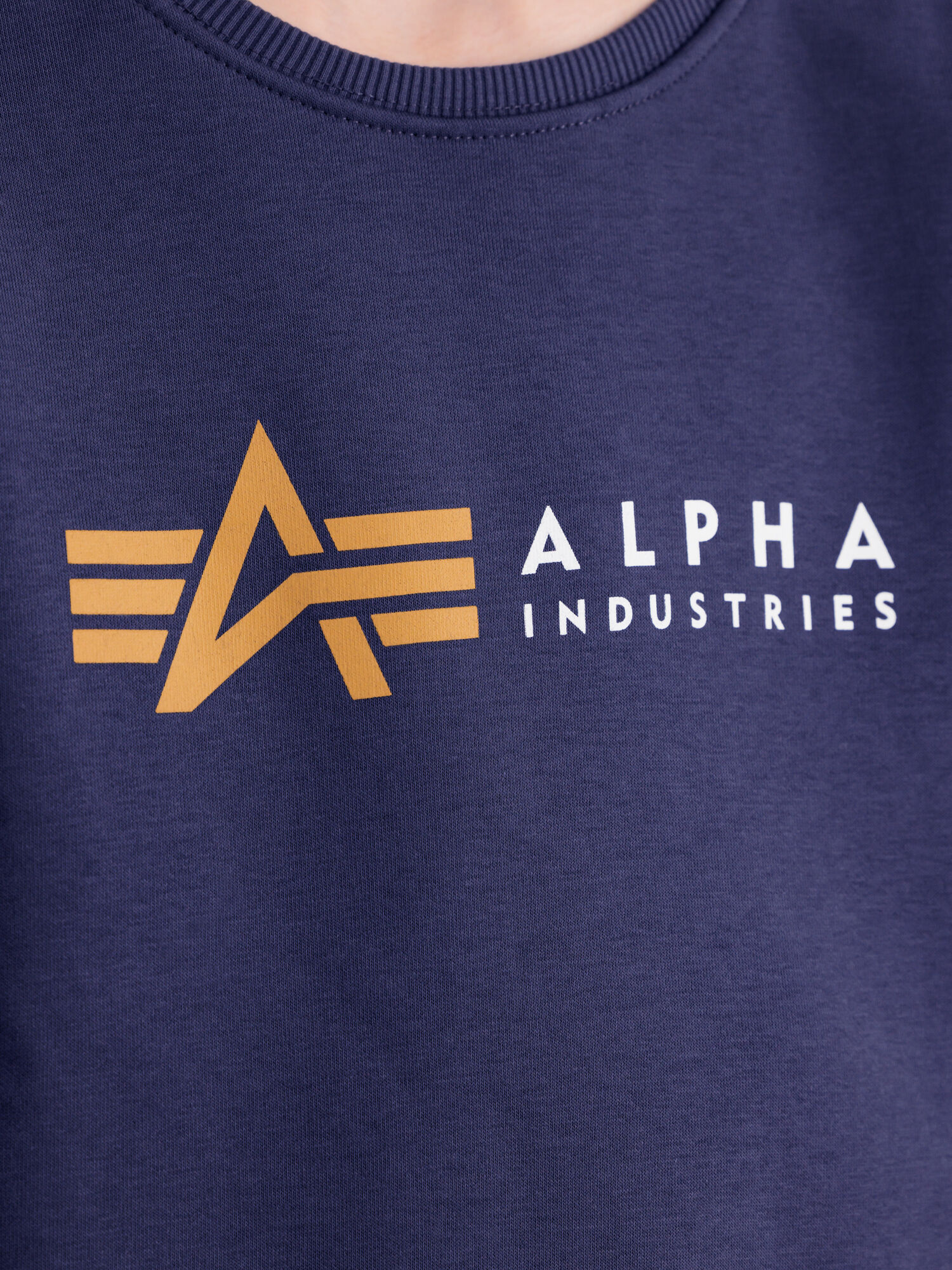 Alpha Label Sweatshirt Kids ultra navy 118707_697_alpha_industries_alpha_label_sweater_kids_teens_00004_124013