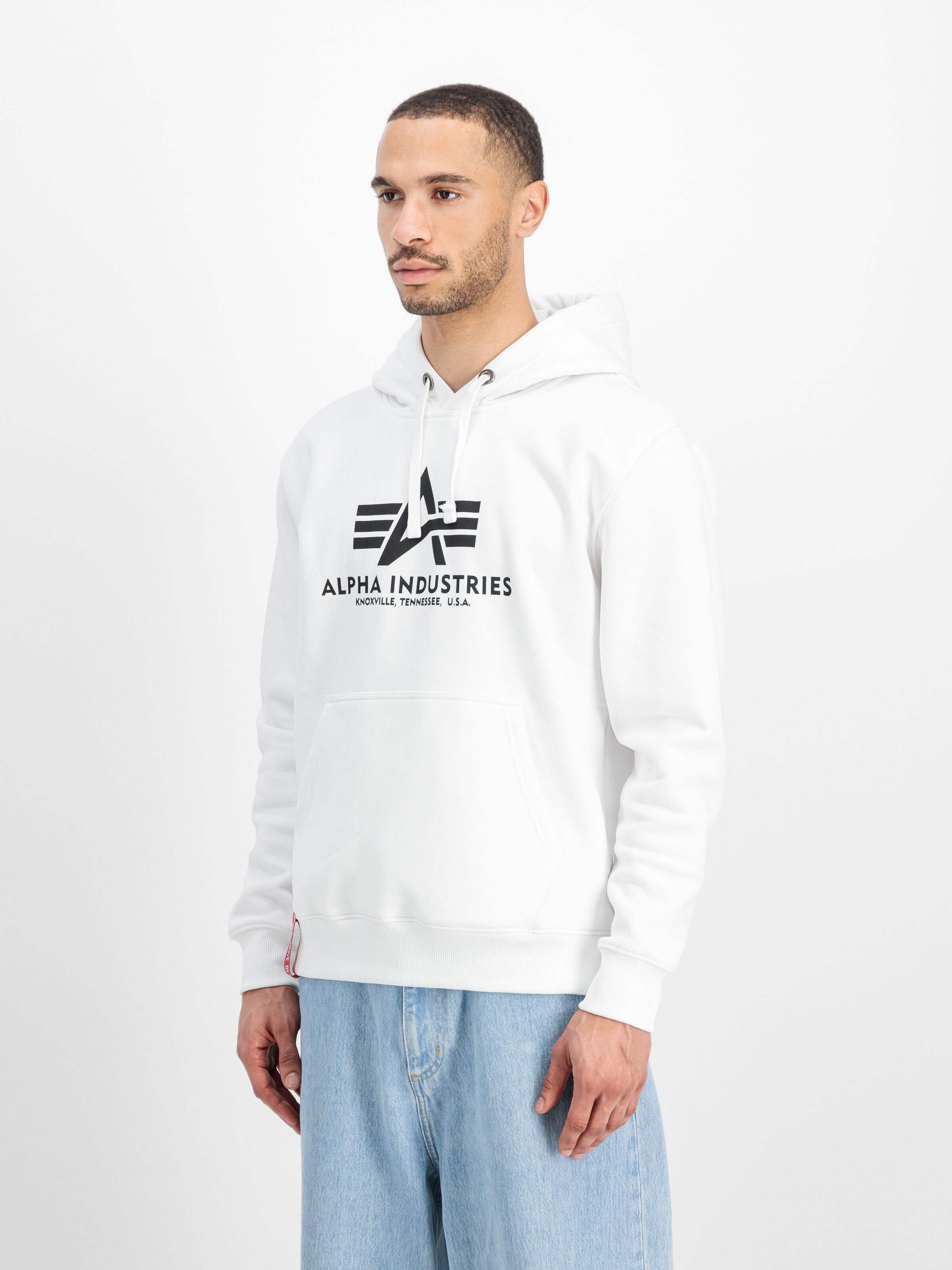 Basic Big Logo Hoodie white 178312_09_2_model_00003_125644
