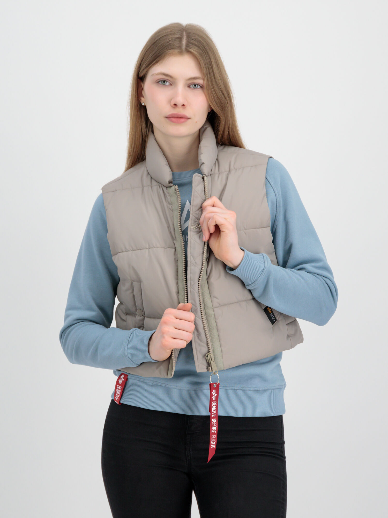 138007_679_alpha_industries_puffer_vest_cropped_wmn_001_124250