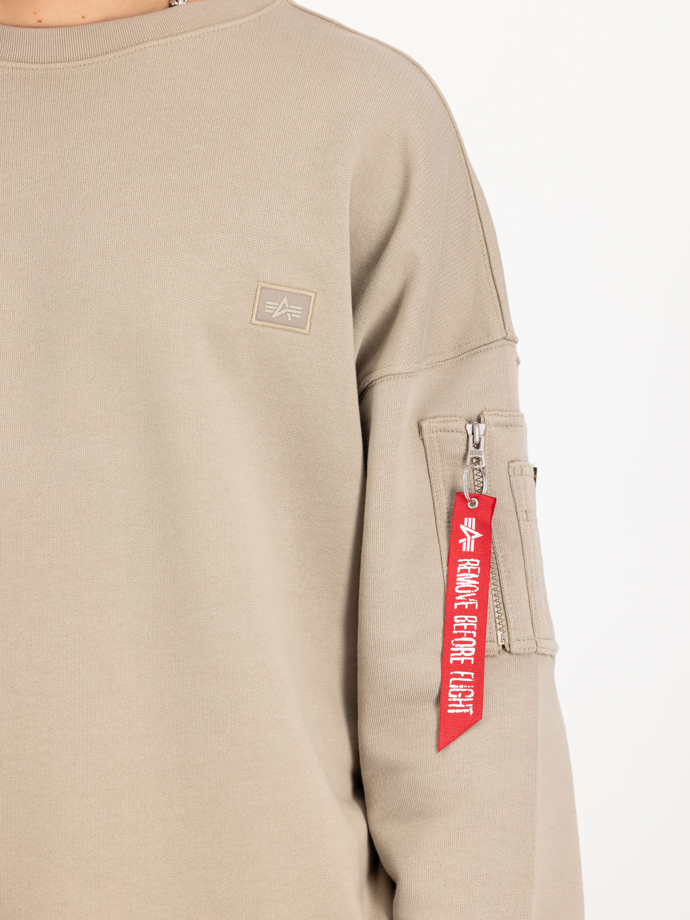 Alpha Essentials Rubber Logo Sweatshirt vintage sand 146303_679_3_detail_00001_99177