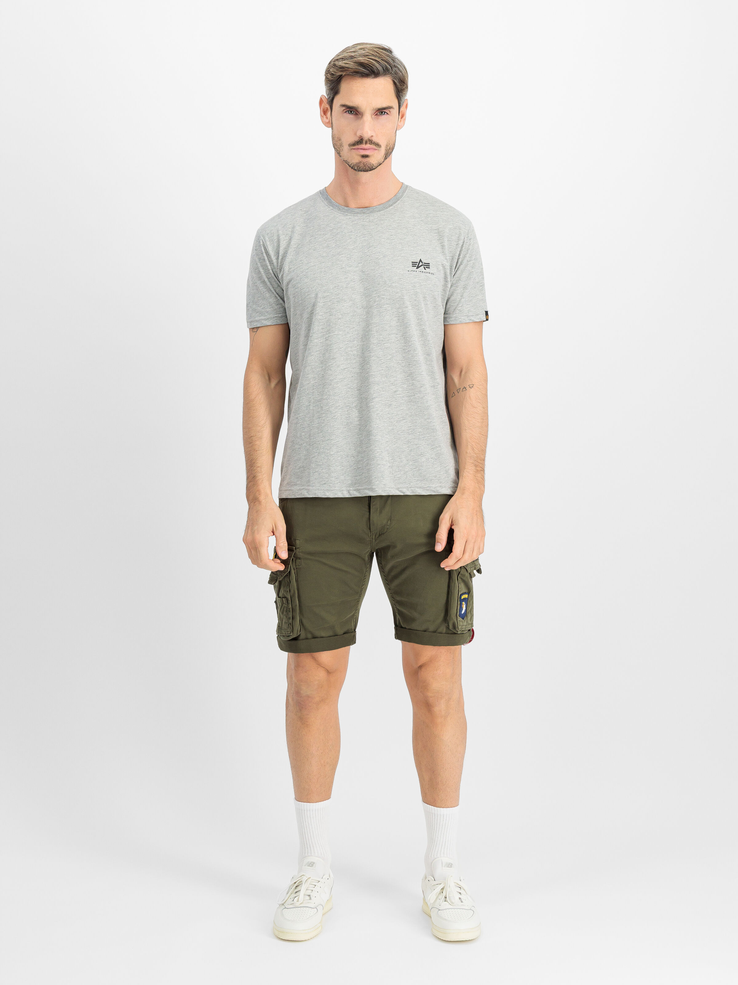 Basic Small Logo T-Shirt grey heather 188505_17_2_model_00001_213662