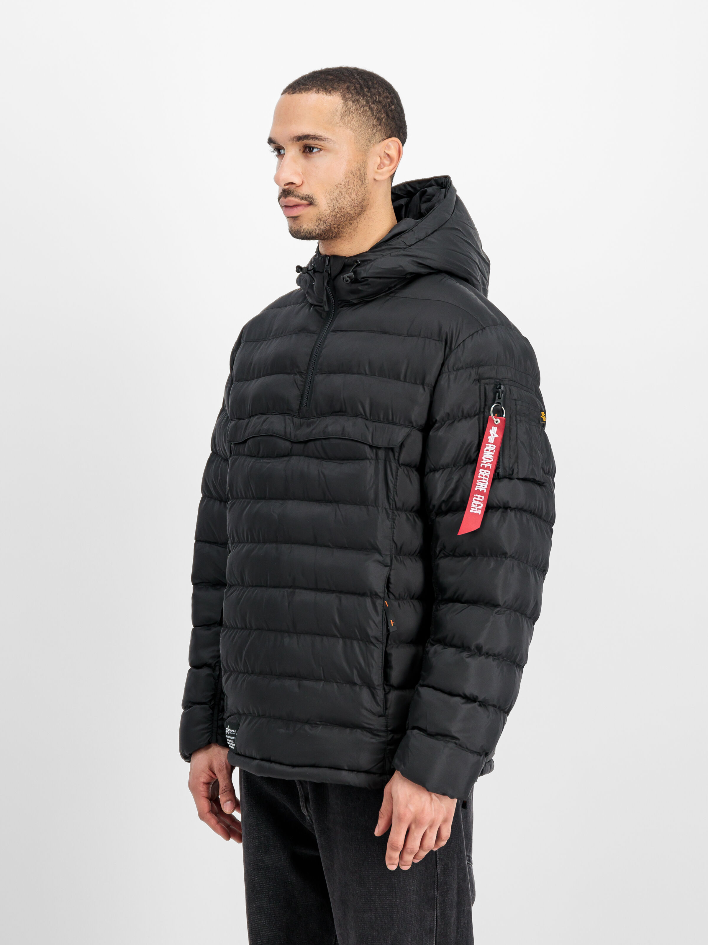 Puffer Anorak black 138115_03_2_model_00003_125971