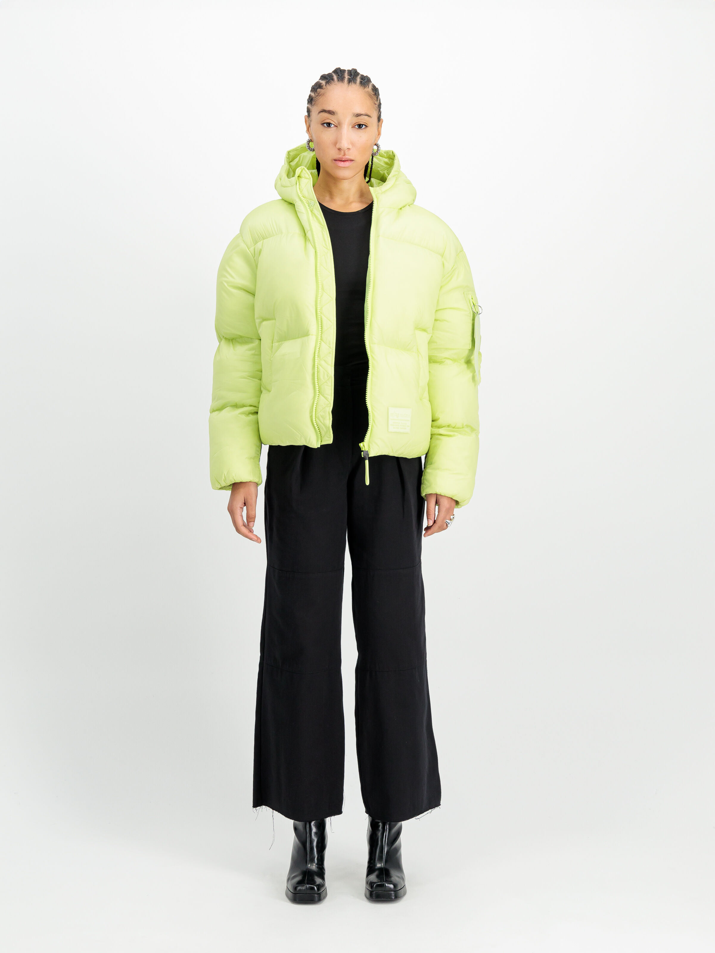 Cloud Puffer Bomber Winter Jacket Women Arctic Lime 148006_722_2_model_00001_117154