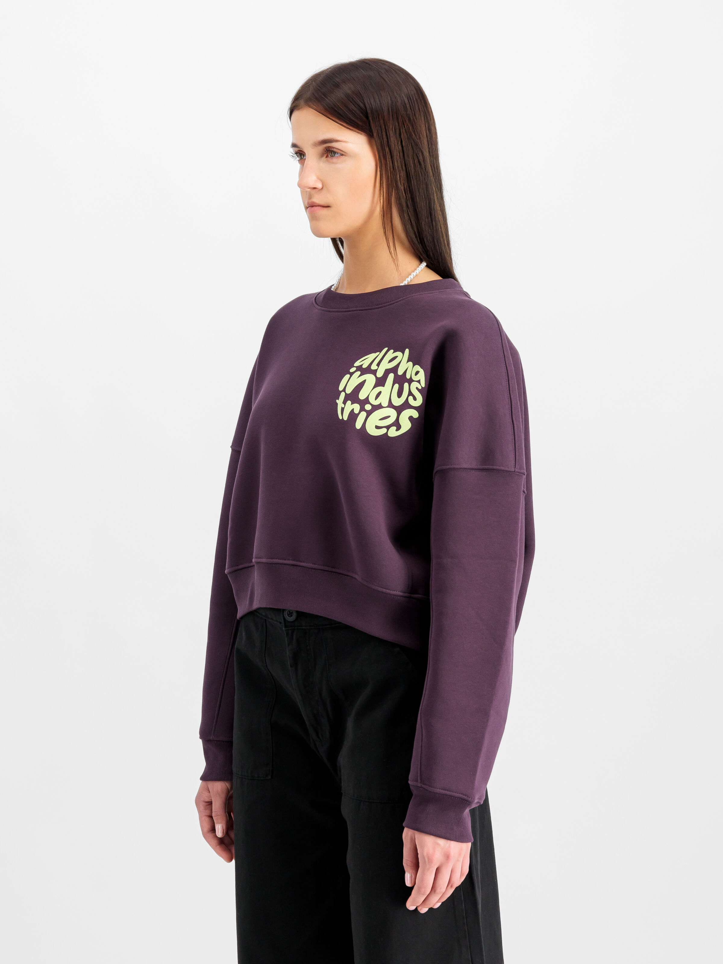 Logo Sweatshirt Women Plum 148030_719_2_model_00003_103911
