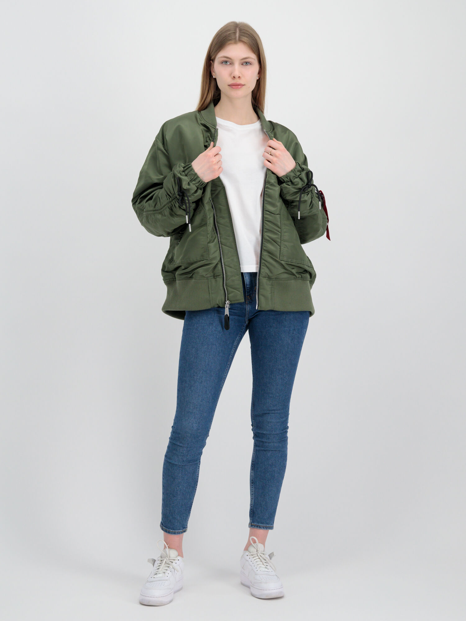 CWU MA-1 Bomber Jacket Women sage-green 136007_01__alpha_industries_cwu_ma_1_bomber_wmn_005_124437