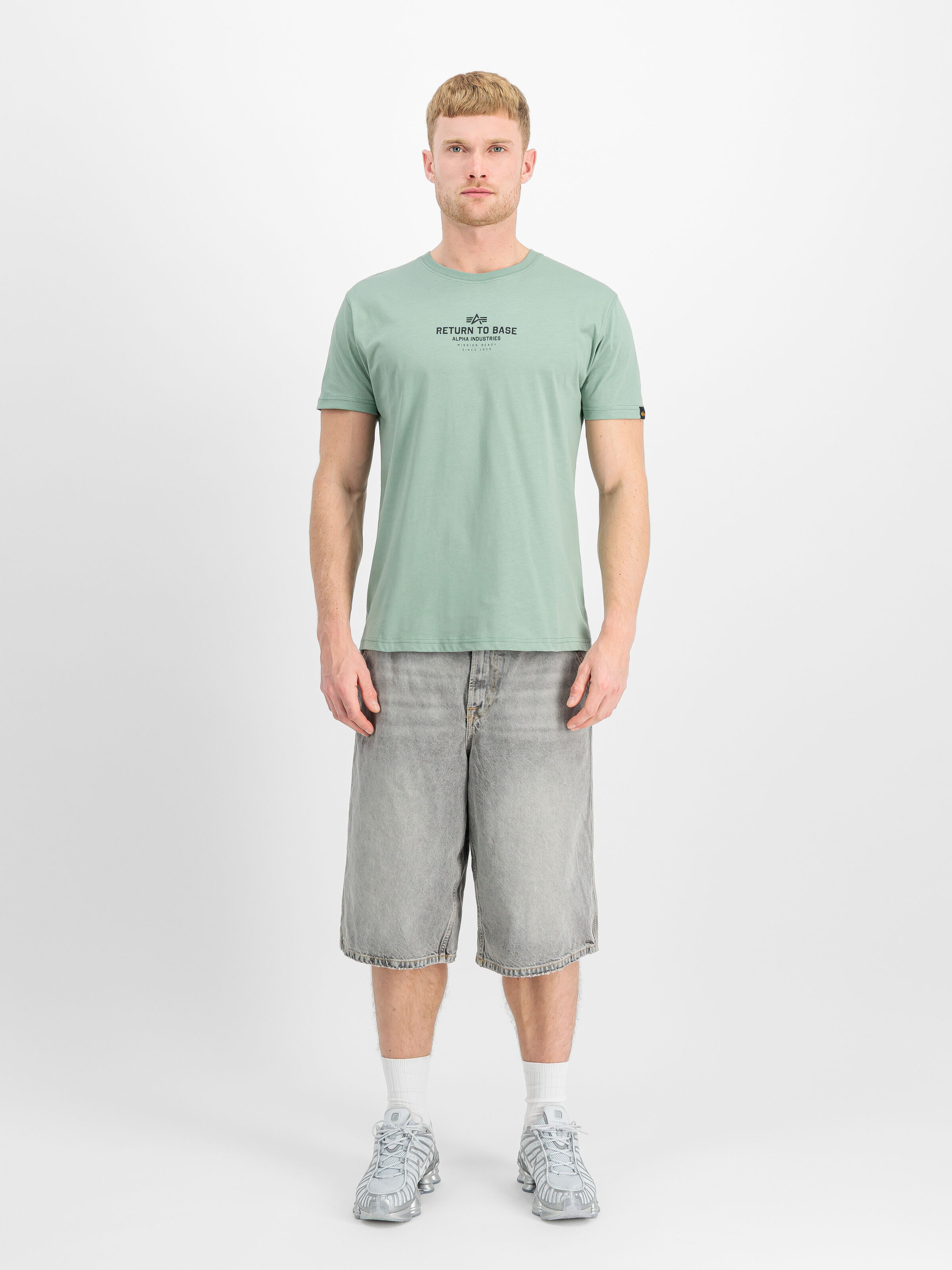Return To Base T-Shirt frost green 266506_30_2_model_00001_213071