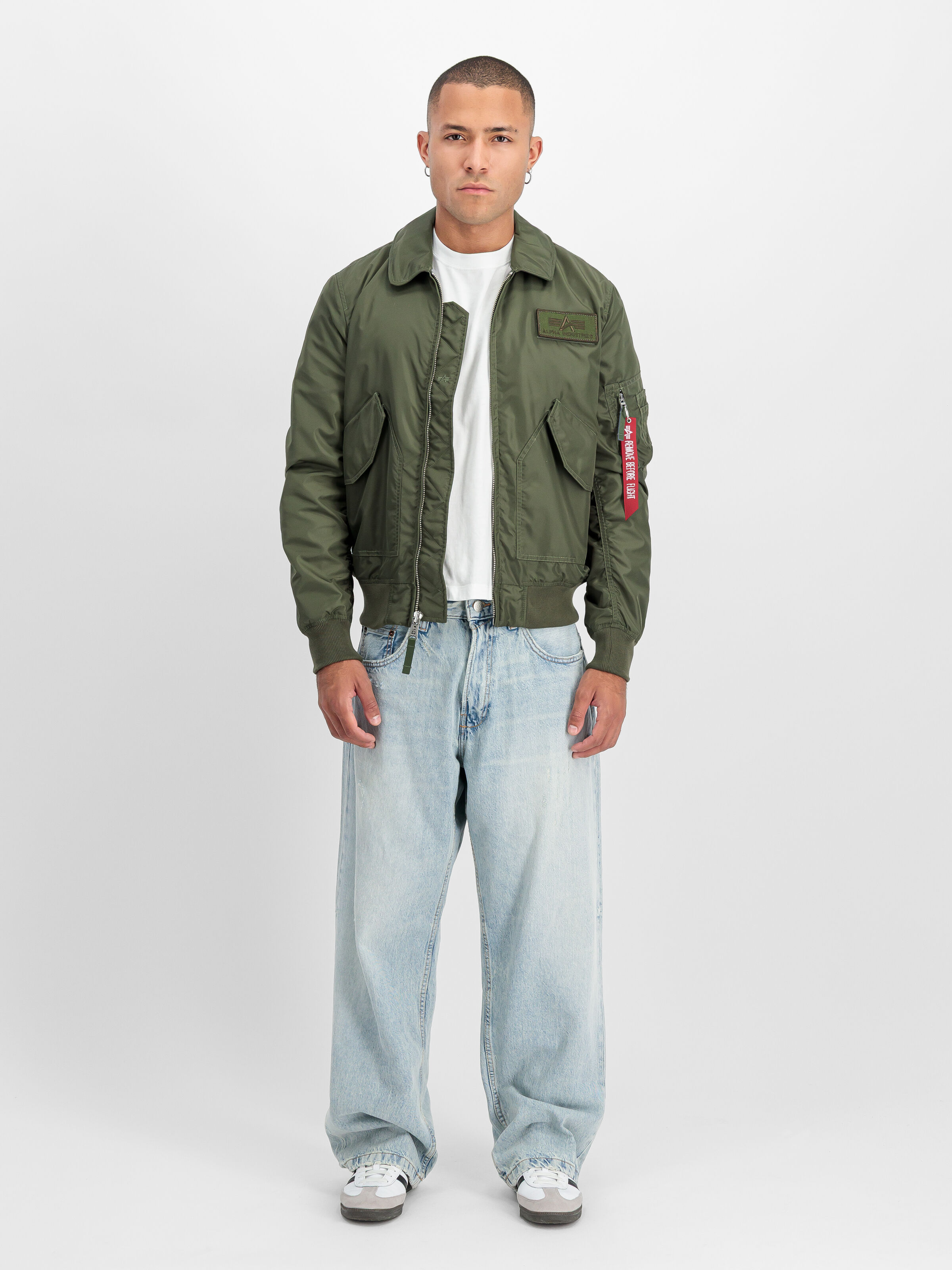 CWU-36/P TT Light Bomber Jacket dark olive 266101_142_2_model_00001_210179