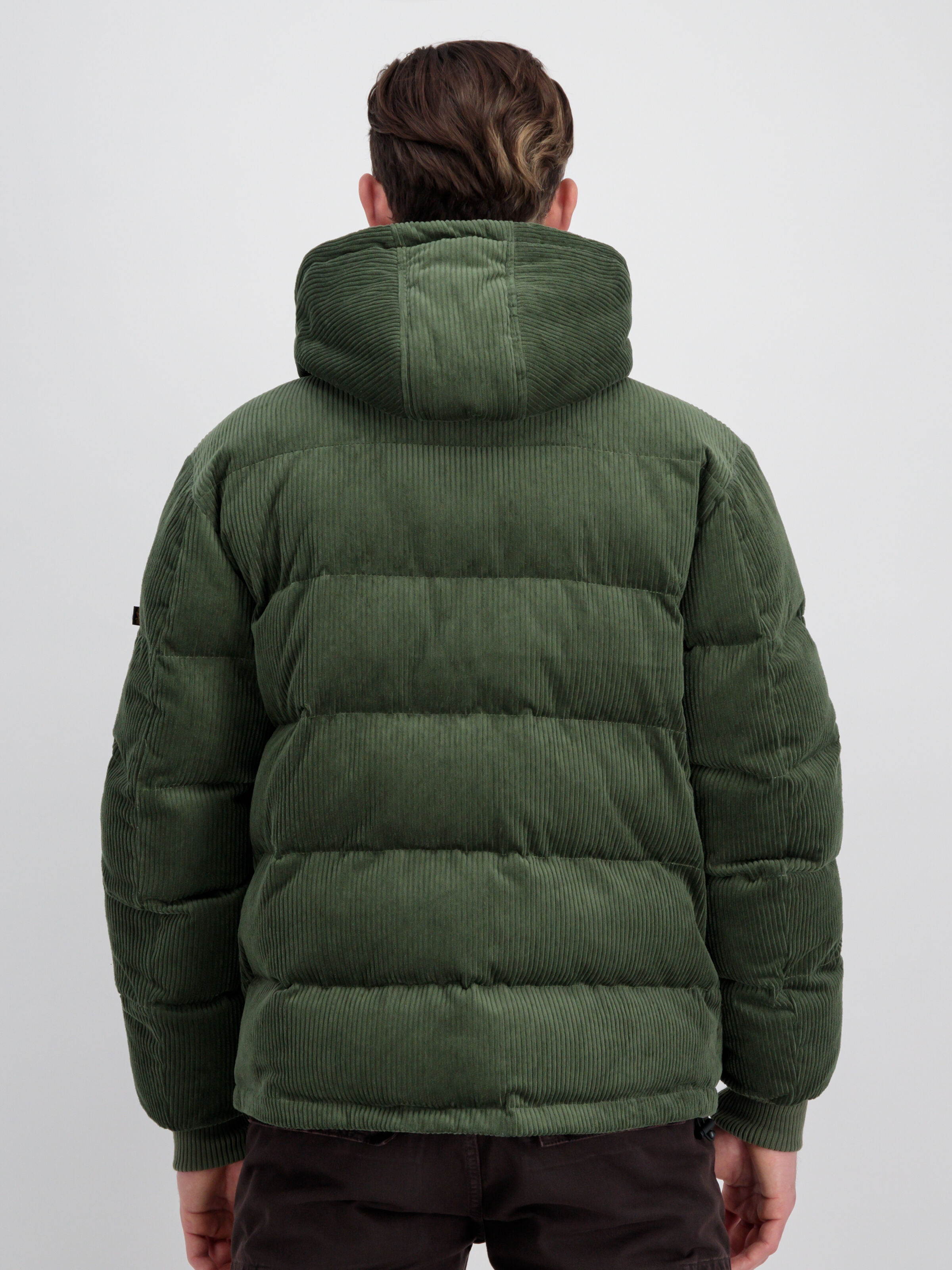 138118_01_alpha_industries_puffer_cord_005_183003