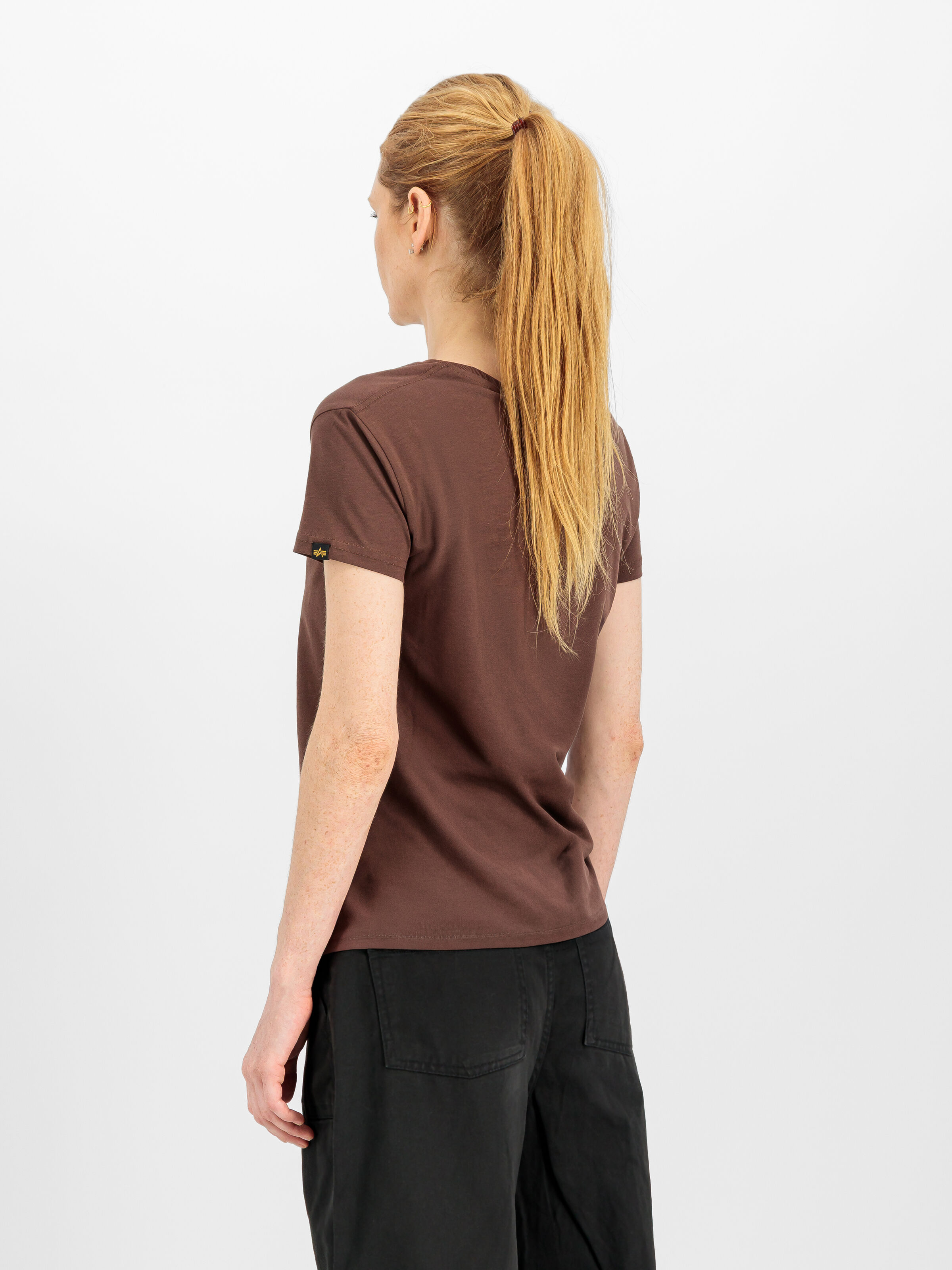 Basic Small Logo T-Shirt Women powder brown 196054_204_2_model_00003_245891
