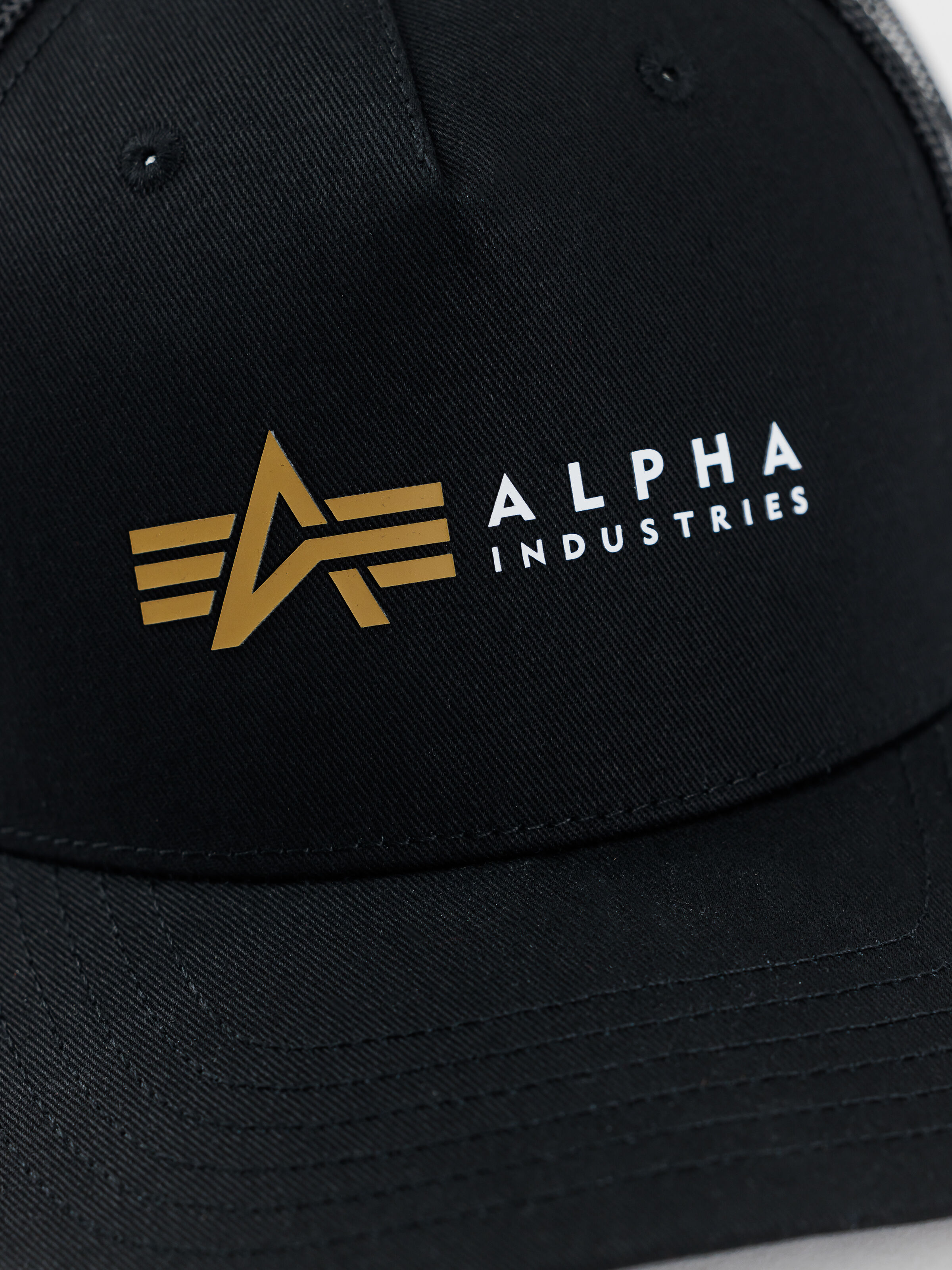 Alpha Label Trucker Cap black 106901_03_3_detail_00003_153736