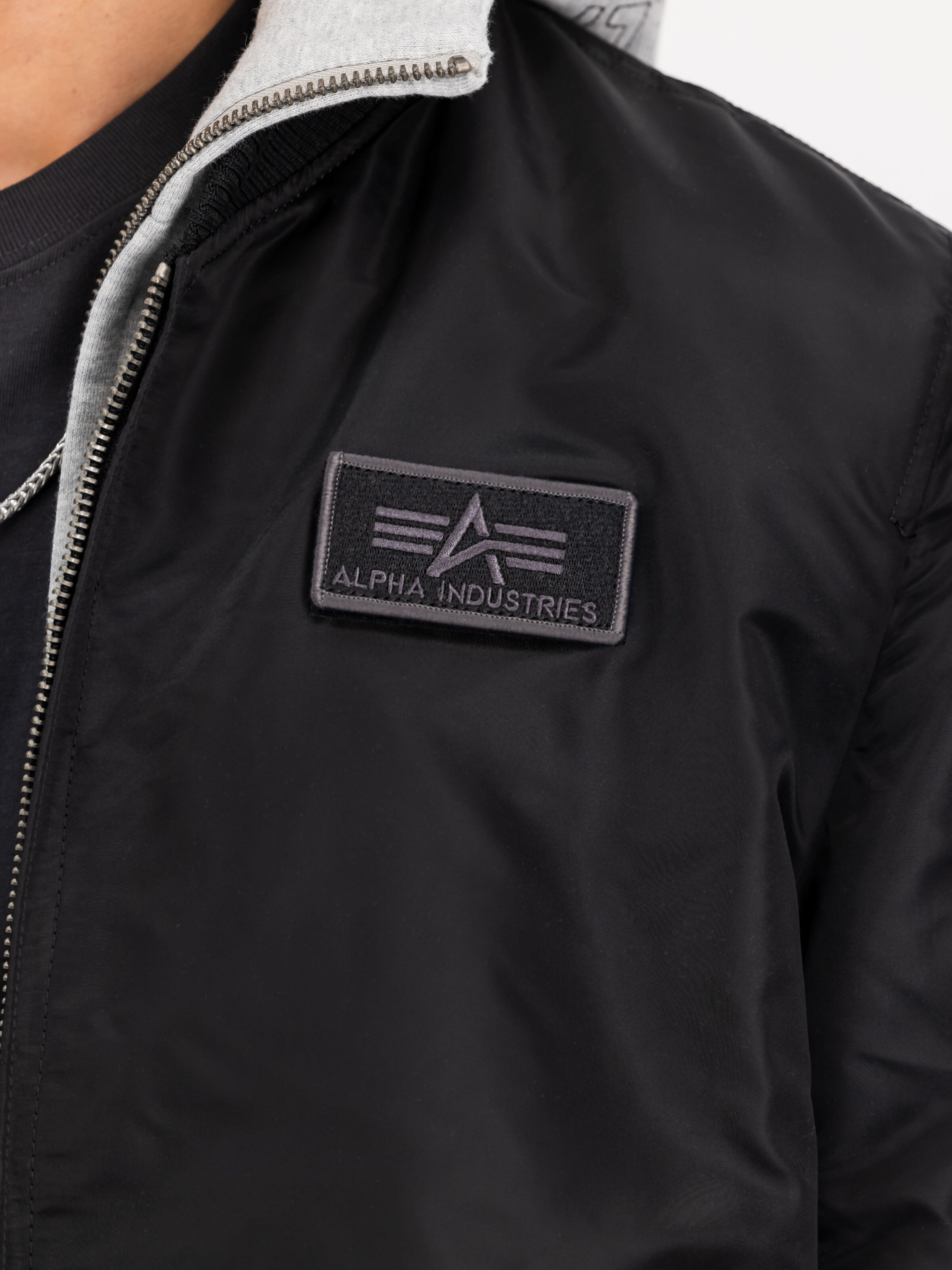 MA-1 D-Tec Hood Bomber Jacket black 183110_03_3_detail_00001_127965
